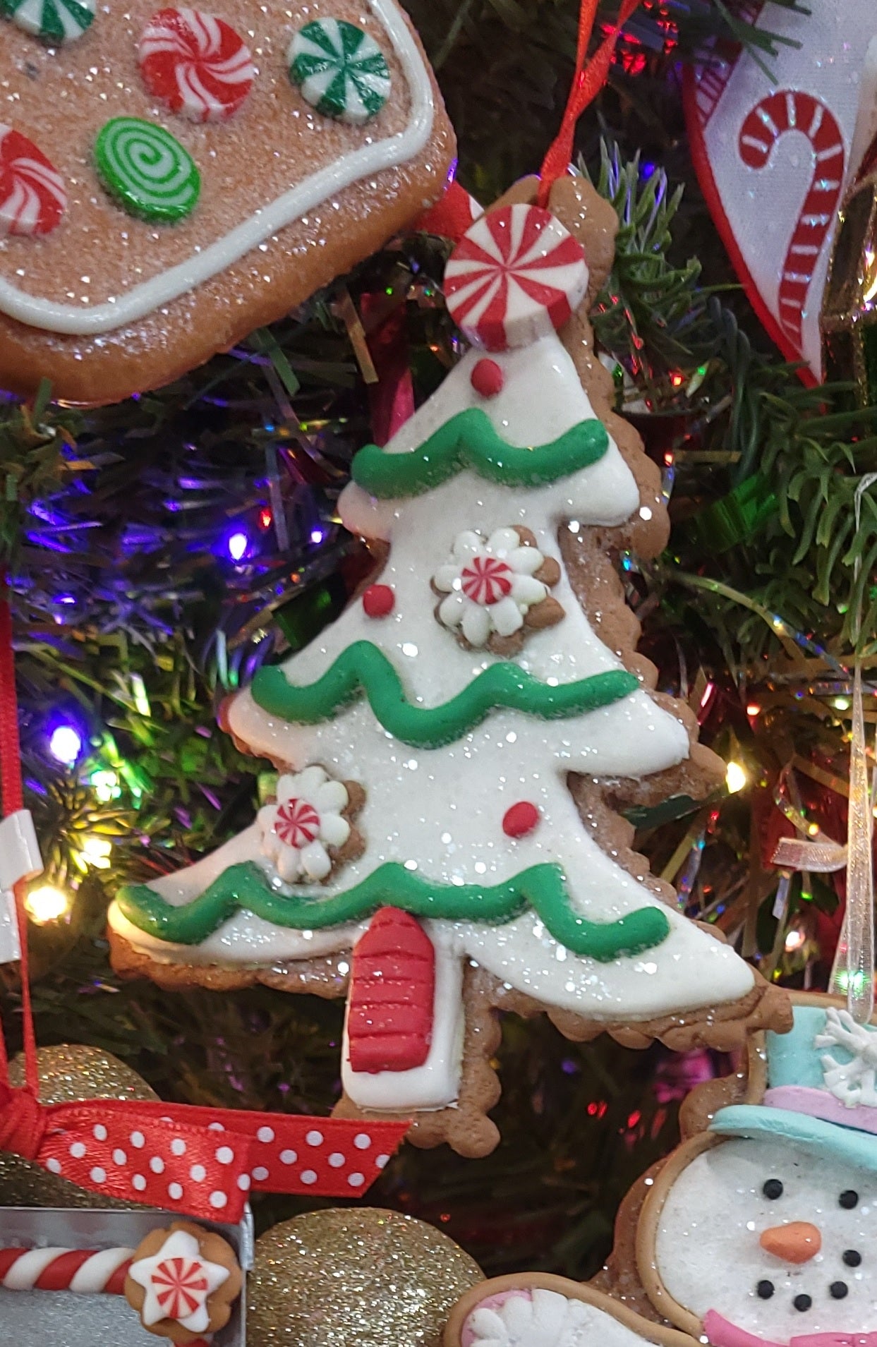 4.5 Inch Holiday Gingerbread Cut Out Ornament - Christmas Tree Decor, DIY Cookie Cutter for Festive Baking & Home Decoration