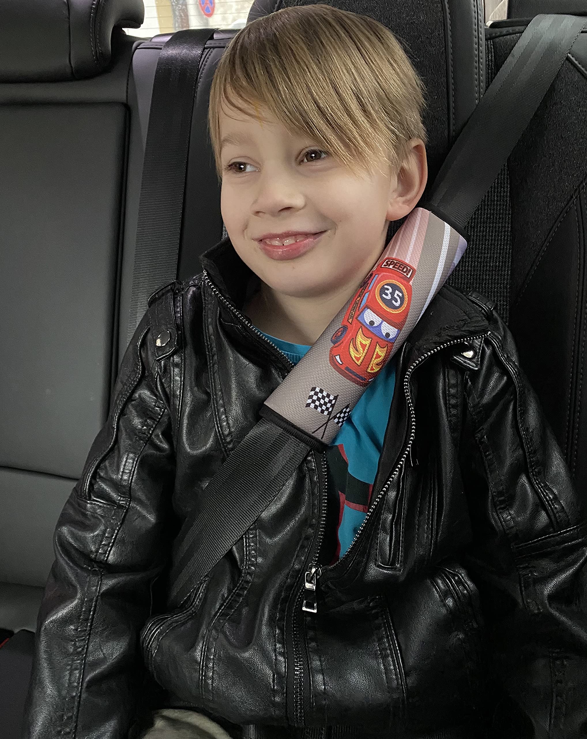 2X HECKBO Car Seatbelt Protector with Racing Cars Design - Comfortable Shoulder Pads for Kids Boys & Girls - Universal Seat Belt Cushion for Child Safety - Perfect for Road Trips and Family Travel