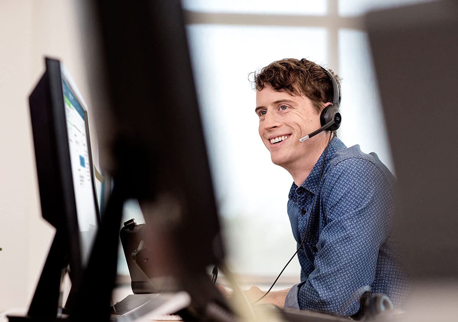 Cisco CP-HS-W521 USB Wired Headset with Noise Cancelling Mic - Ideal for Office, Call Center & Remote Work