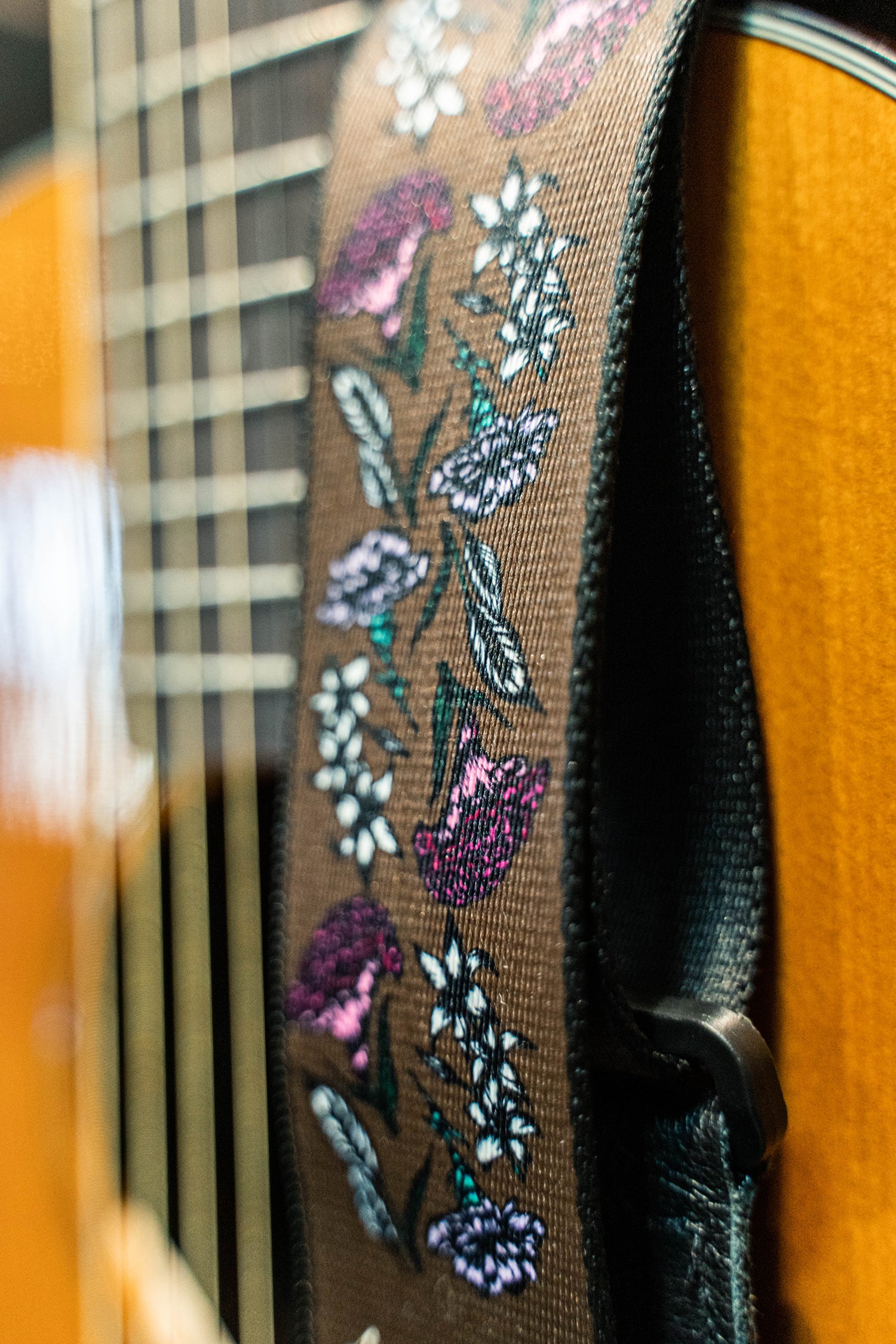 Andrea Cruz Custom 2 Polyester Guitar Strap - Adjustable & Comfortable Guitar Strap for Electric & Acoustic Guitars - Perfect for Live Performances & Studio Sessions