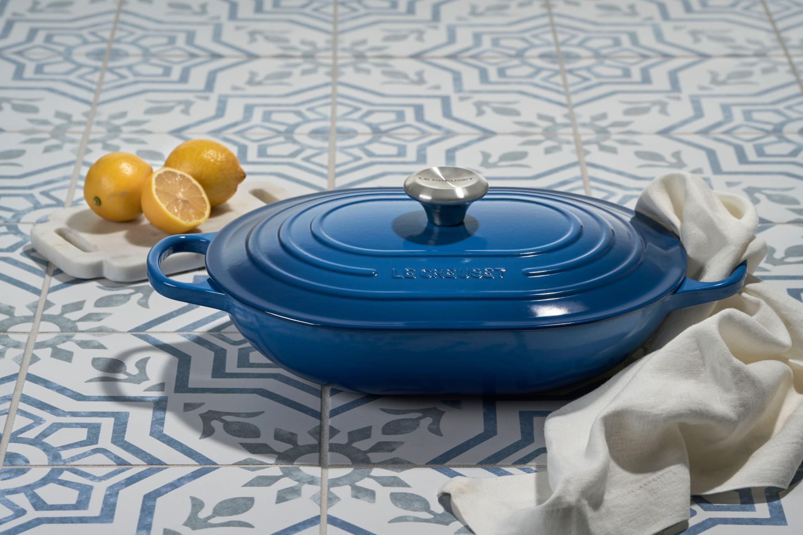 Le Creuset Signature Enameled Cast Iron Oval Casserole with Lid - 3.75 Quart, Artichaut Green - Perfect for Braising, Roasting & Serving Dishes Family Style