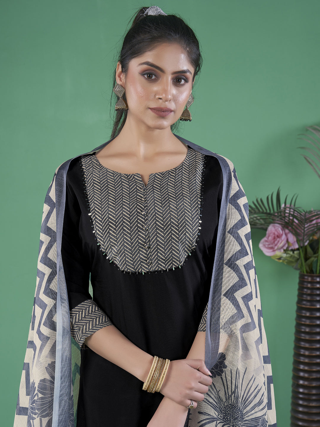 Elegant Black Designer Pant Suit with Printed Embroidery Work - Perfect for Weddings, Parties & Formal Events