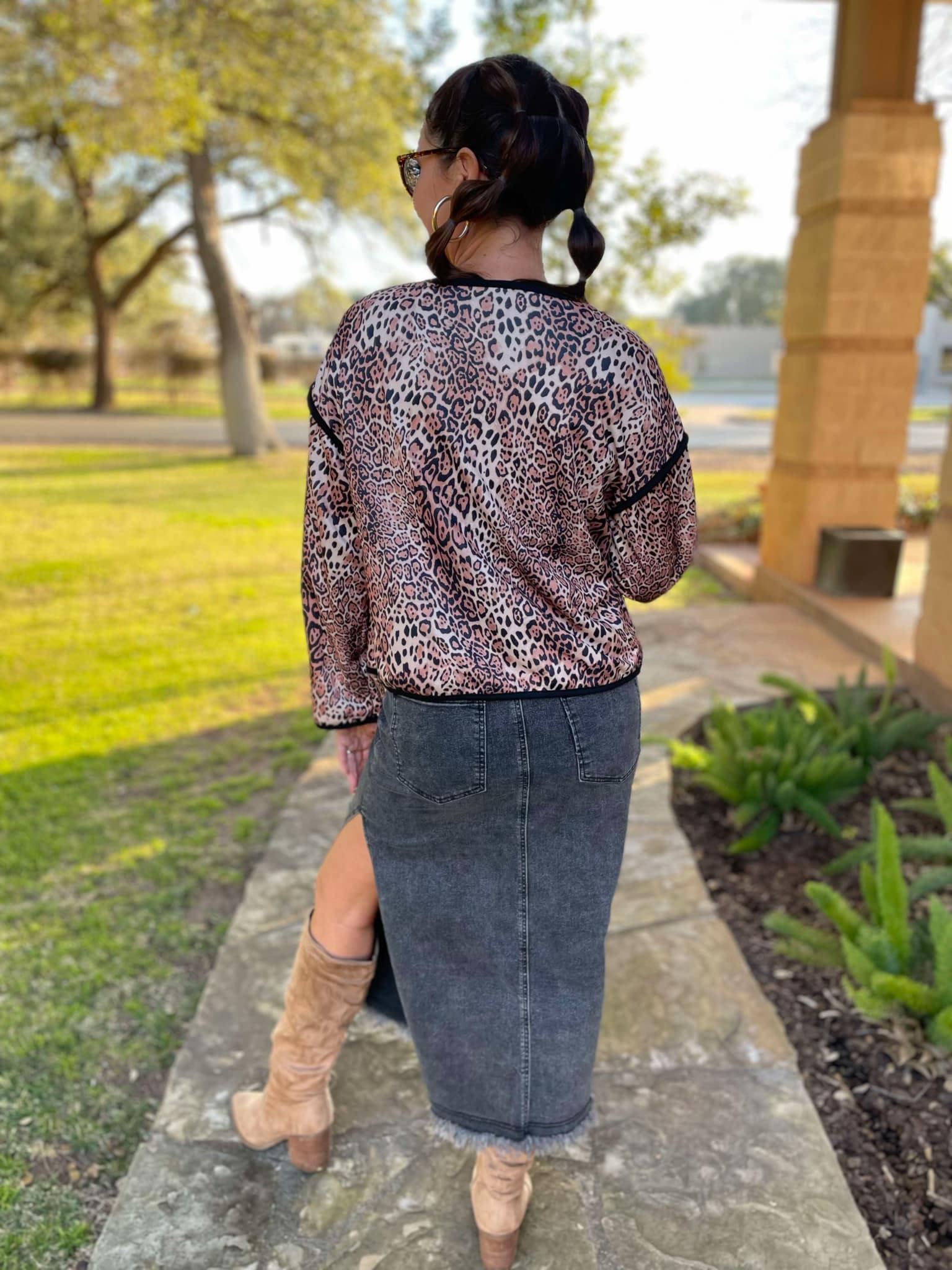 PREORDER: Stylish Leopard Print Jacket - Trendy Animal Print Coat for Women | Perfect for Parties, Concerts & Night Out Fashion