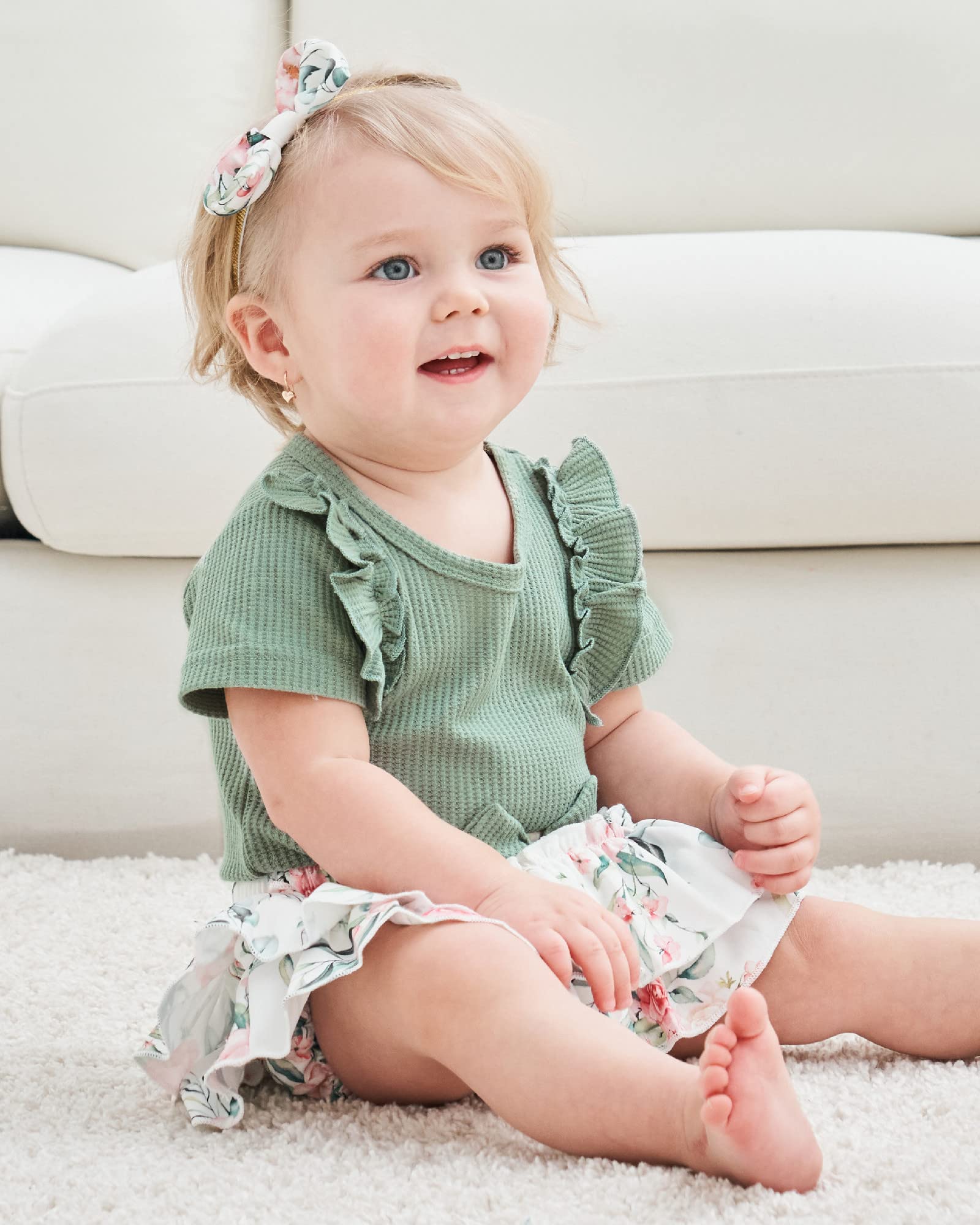 Mioglrie Newborn Baby Girl Clothes - Floral Romper & Shorts Set | Cute Summer Outfits for Infant Girls | Perfect for Playdates, Beach Trips & Photo Shoots