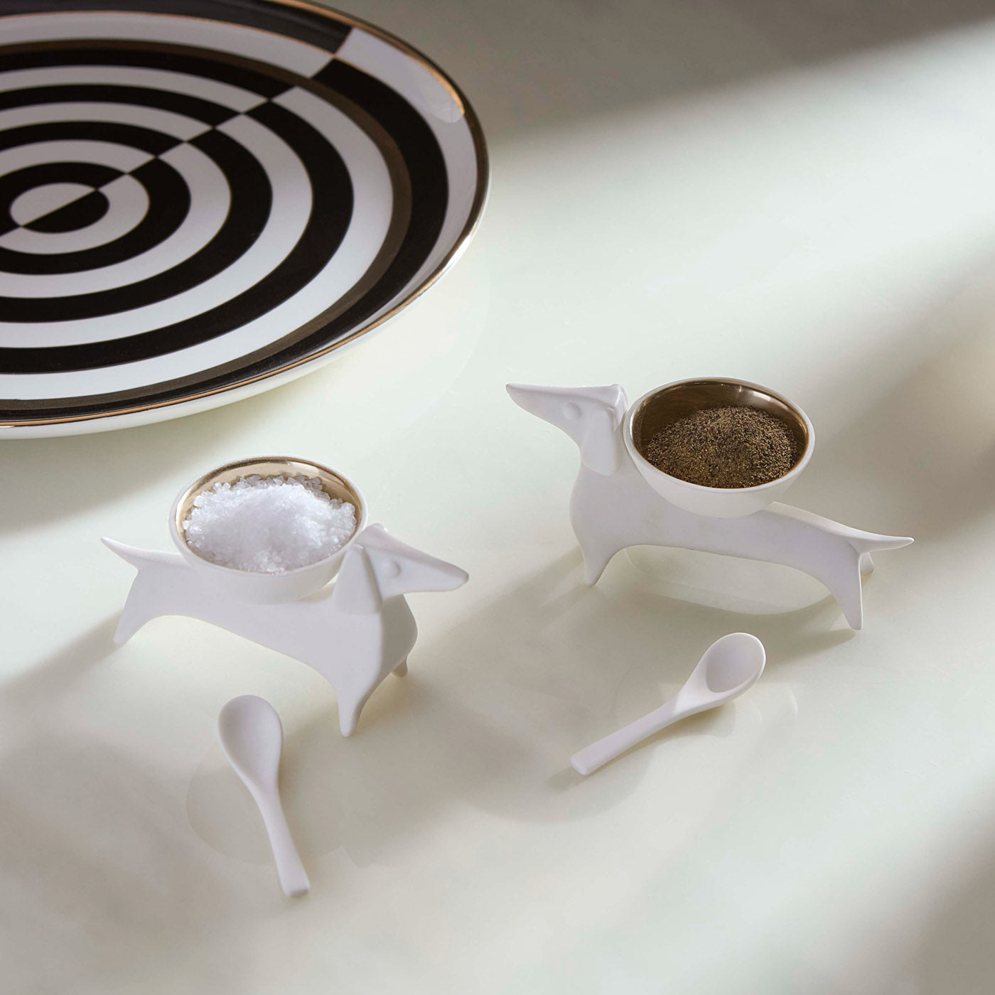 Premium Dachshund-Shaped Salt and Pepper Shakers Set - Elegant Ceramic Spice Dispensers for Kitchen, Dining Table, and Gift Giving
