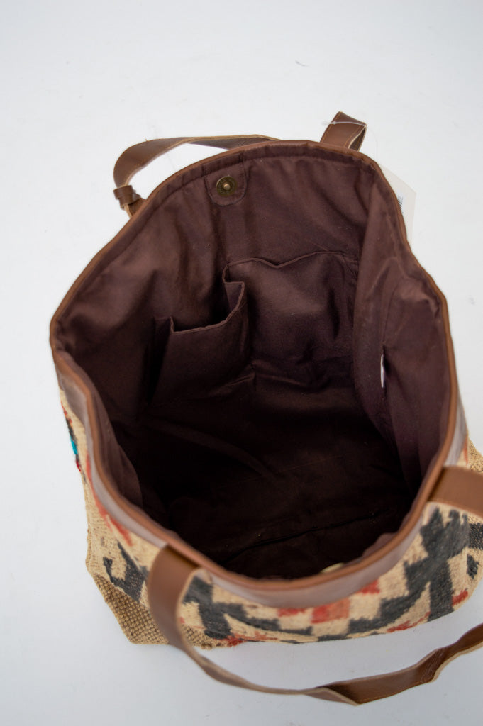 Stylish Women's Handbag B302 - Fashionable Crossbody Purse for Everyday Use, Work & Travel