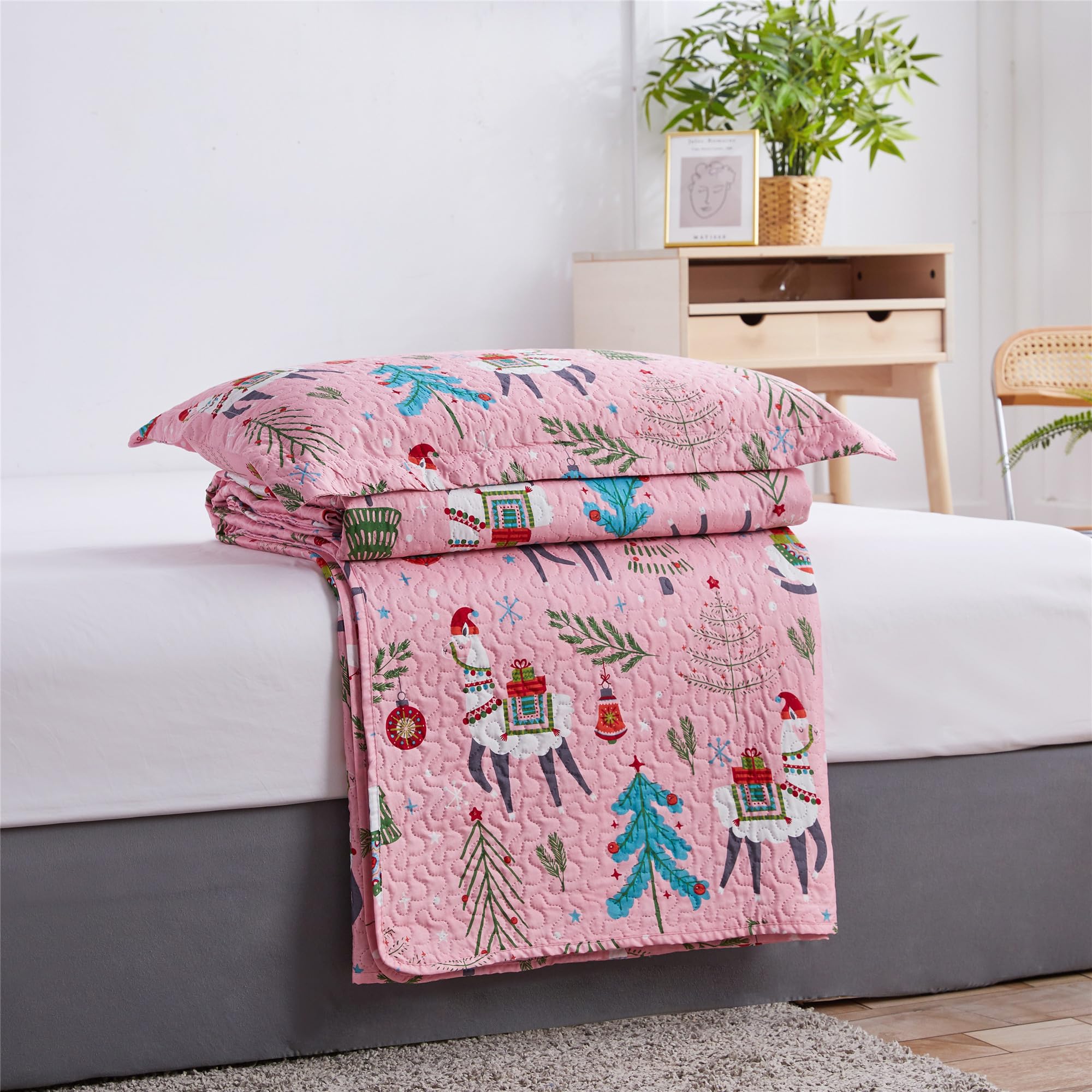 Smuge Kids Pink Christmas Alpaca Quilt Set Twin Size - Snowflake Tree Printed Bedding for Holiday & Xmas Celebration - Soft Bedspread Comforter Cover - Cozy Bedroom Decor for Winter Season