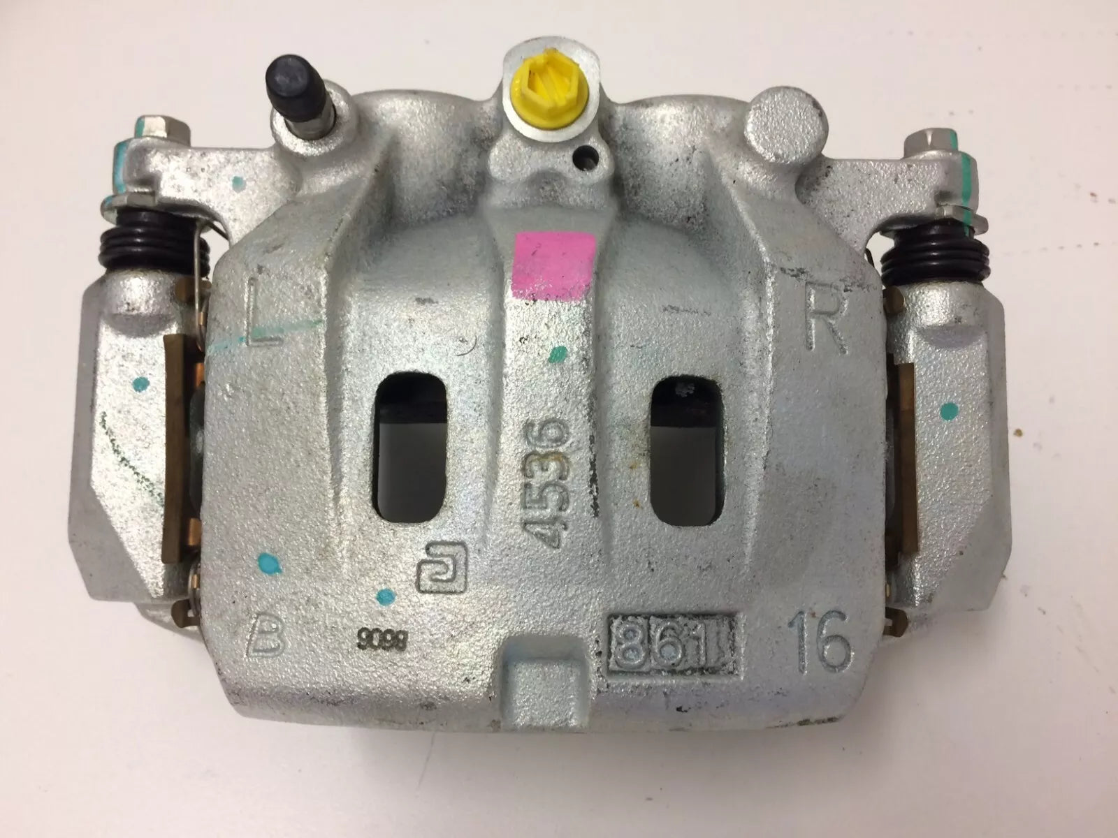 Genuine Holden RG Colorado Front Left Brake Caliper 2012-2020 | Replacement Part for Truck & Off-Road Vehicle Braking System