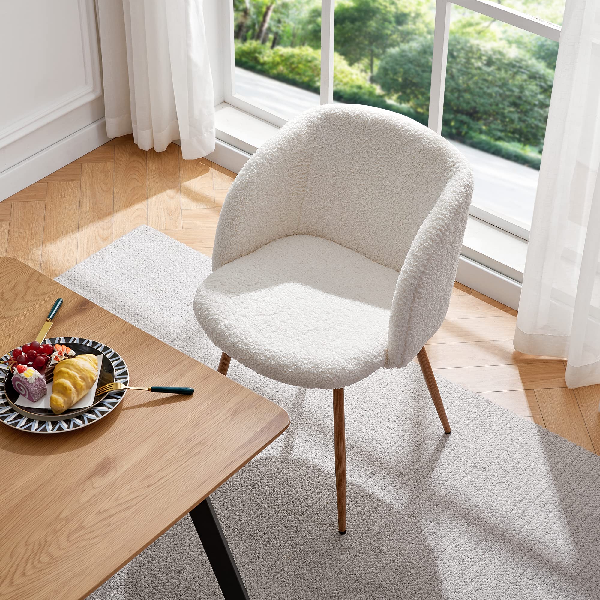 Nordicana Set of 2 Fuzzy Sherpa Accent Chairs - Barrel Back Faux Fur Upholstered Armchairs with Wood Grain Metal Legs for Dining & Living Room - Cozy Home Decor (Off White) - Perfect for Reading Nooks, Lounge Areas & Farmhouse Style Interiors