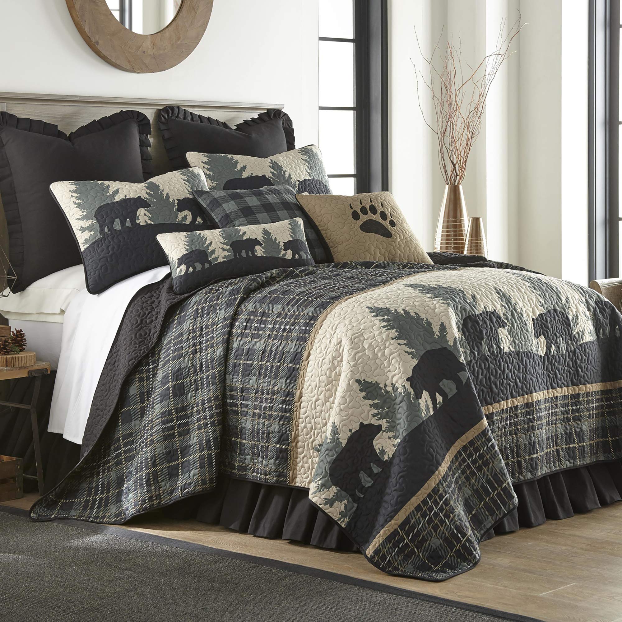 Bear Walk Plaid Lodge Quilt Set - King Size Bedding for Cozy Cabin Retreats