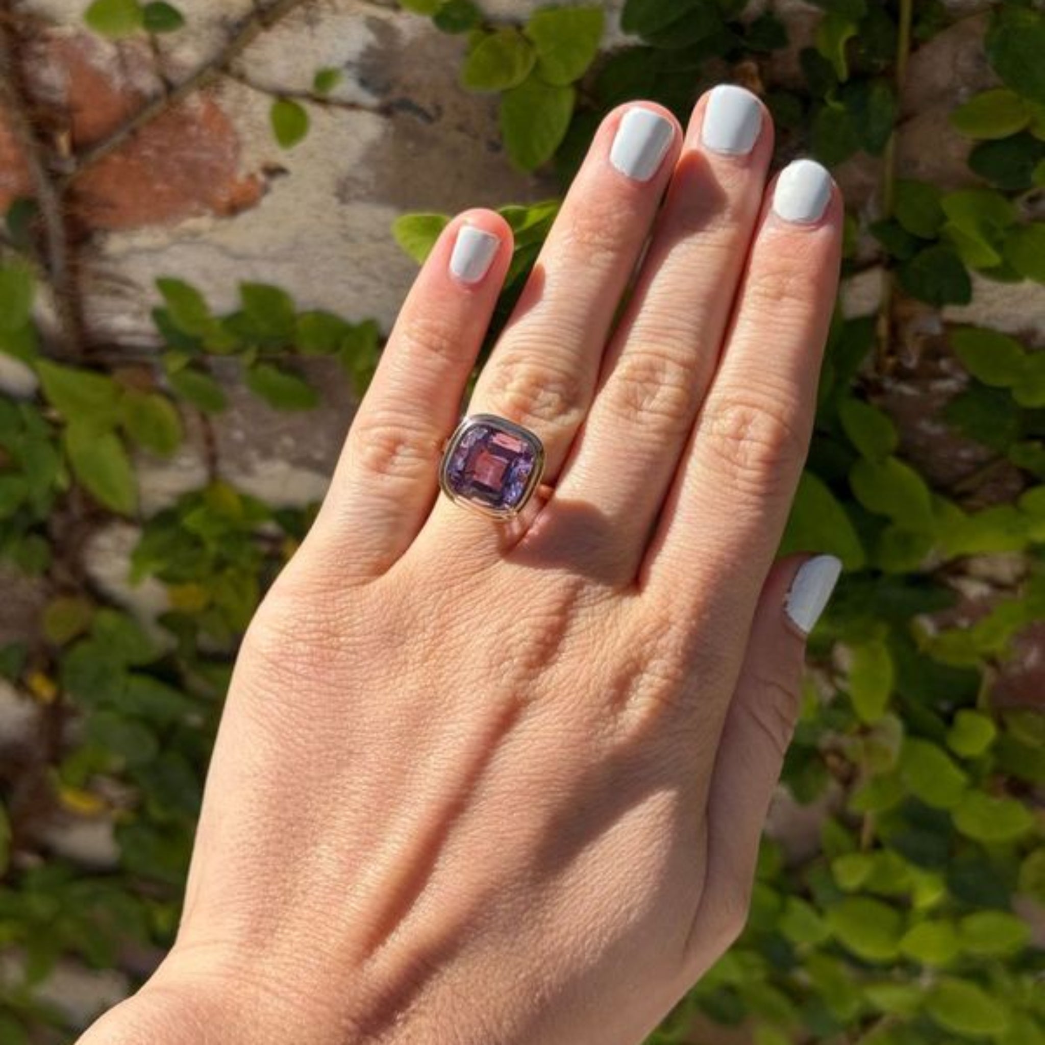 Goshwara Amethyst Bezel Set 18K Rose Gold Ring for Women - Elegant Purple Gemstone Jewelry for Engagement, Wedding & Special Occasions