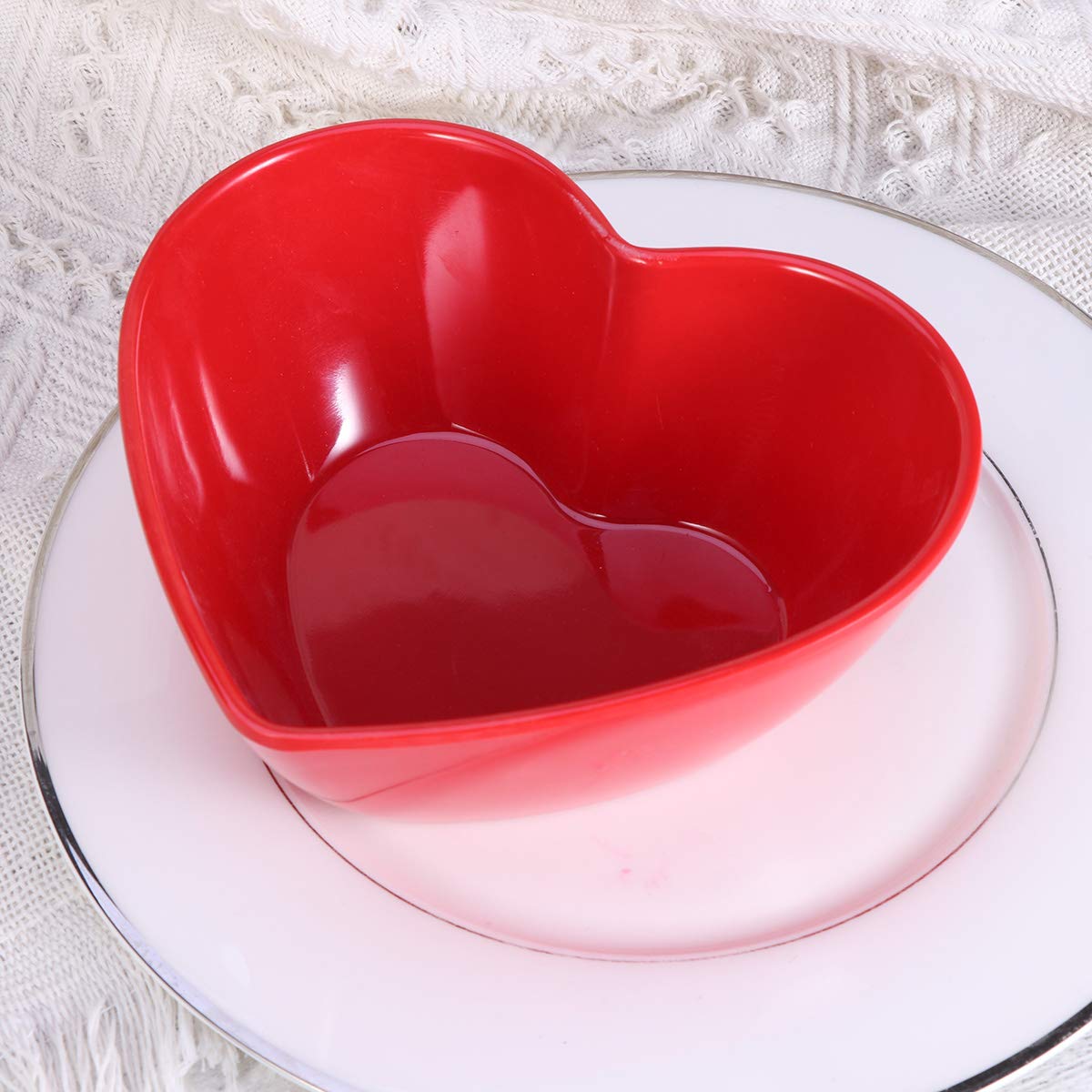 1pc Heart Shaped Salad Bowl - Ceramic Cereal & Soup Bowls with Rotating Base - Small Serving Dish for Party, Valentine's Day, Home Decor (Red) | Perfect for Romantic Dinners, Breakfast in Bed, and Cute Kitchen Decor