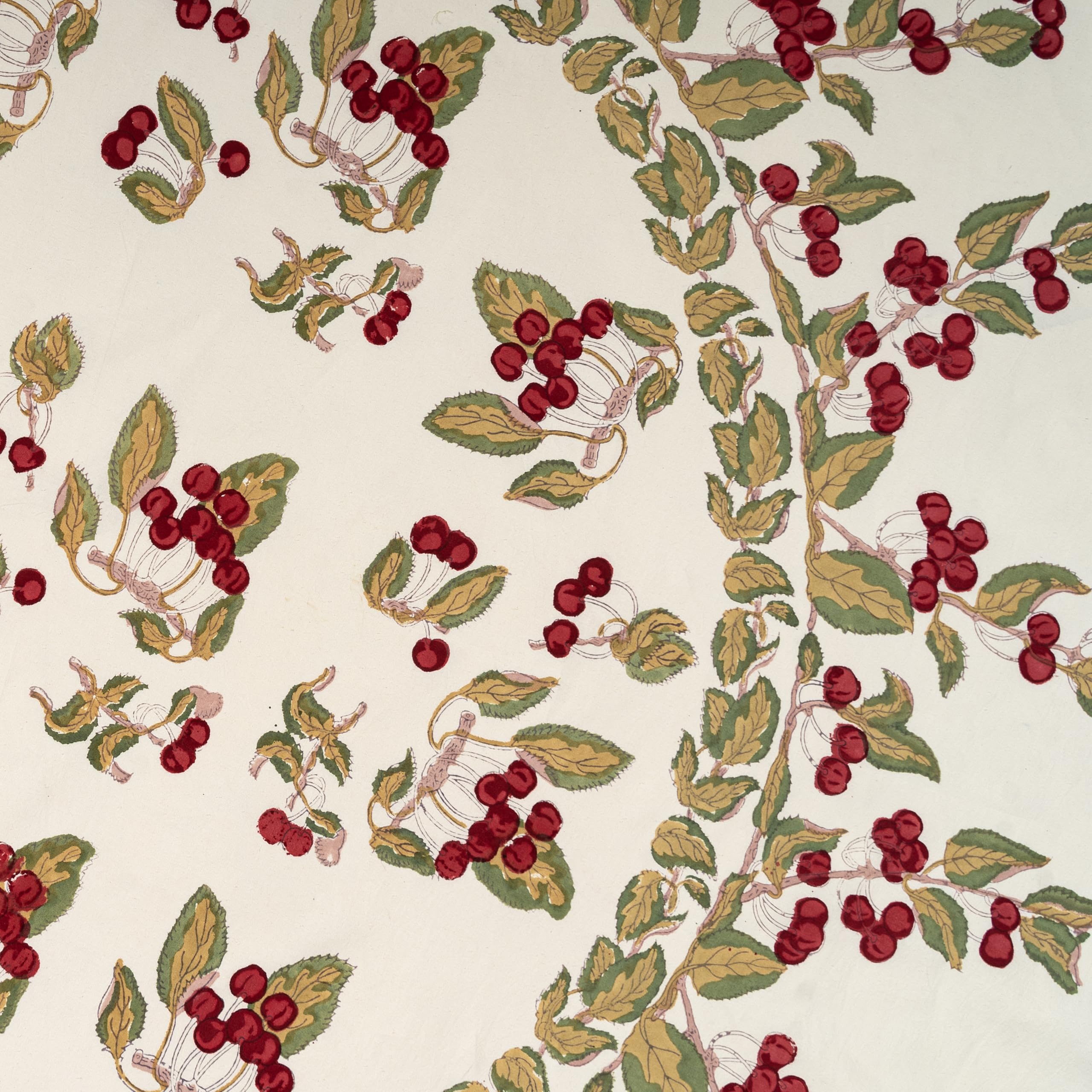 Round French Tablecloth by Couleur Nature - 70 Inch Cotton Cherry Red & Green Checkered Table Cover for Dining, Kitchen, and Outdoor Picnics