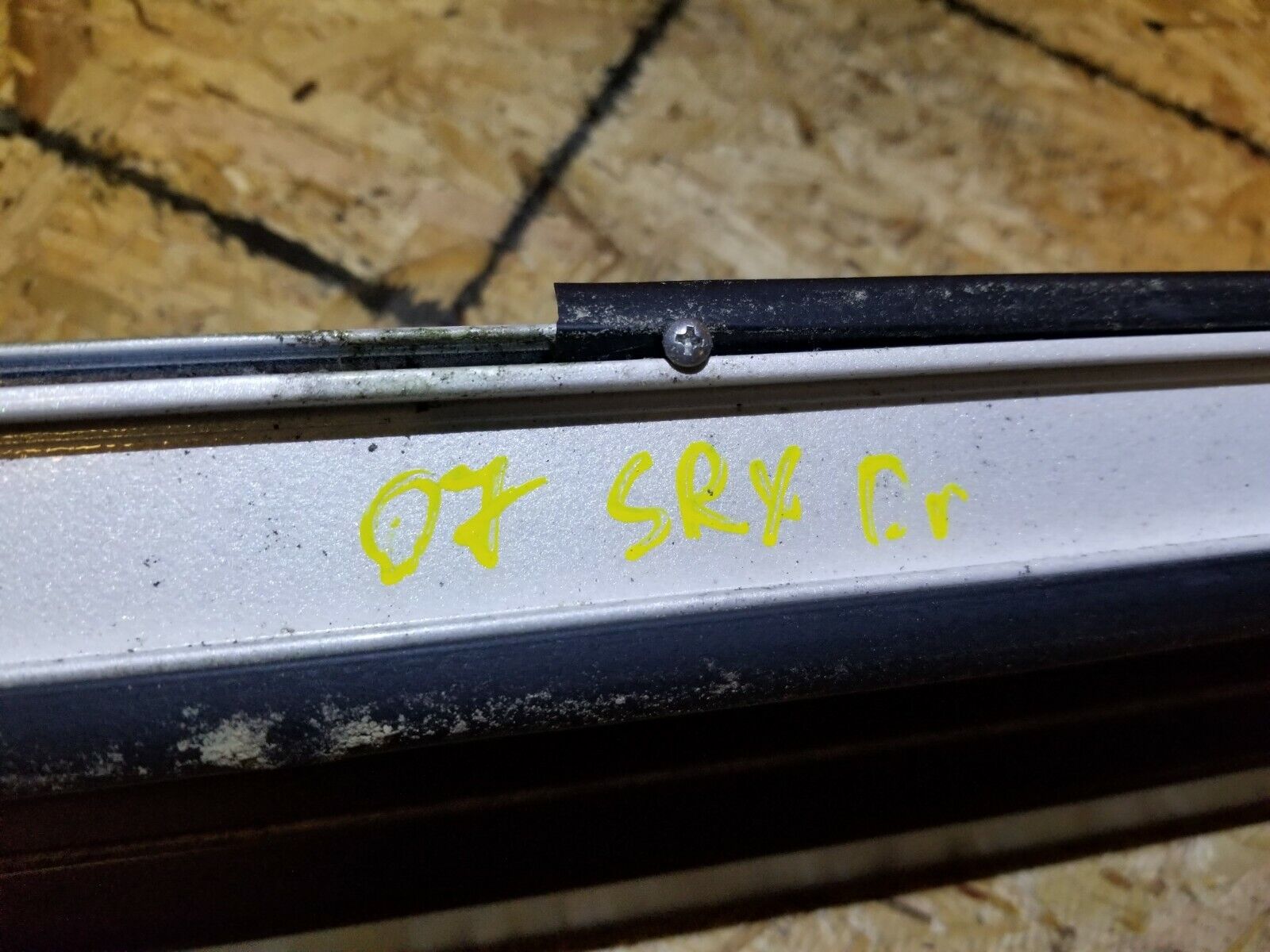 2005-2009 Cadillac SRX Left Driver Side Roof Rack Rail Luggage Trim OEM Replacement Part - Perfect for Road Trips & Outdoor Adventures