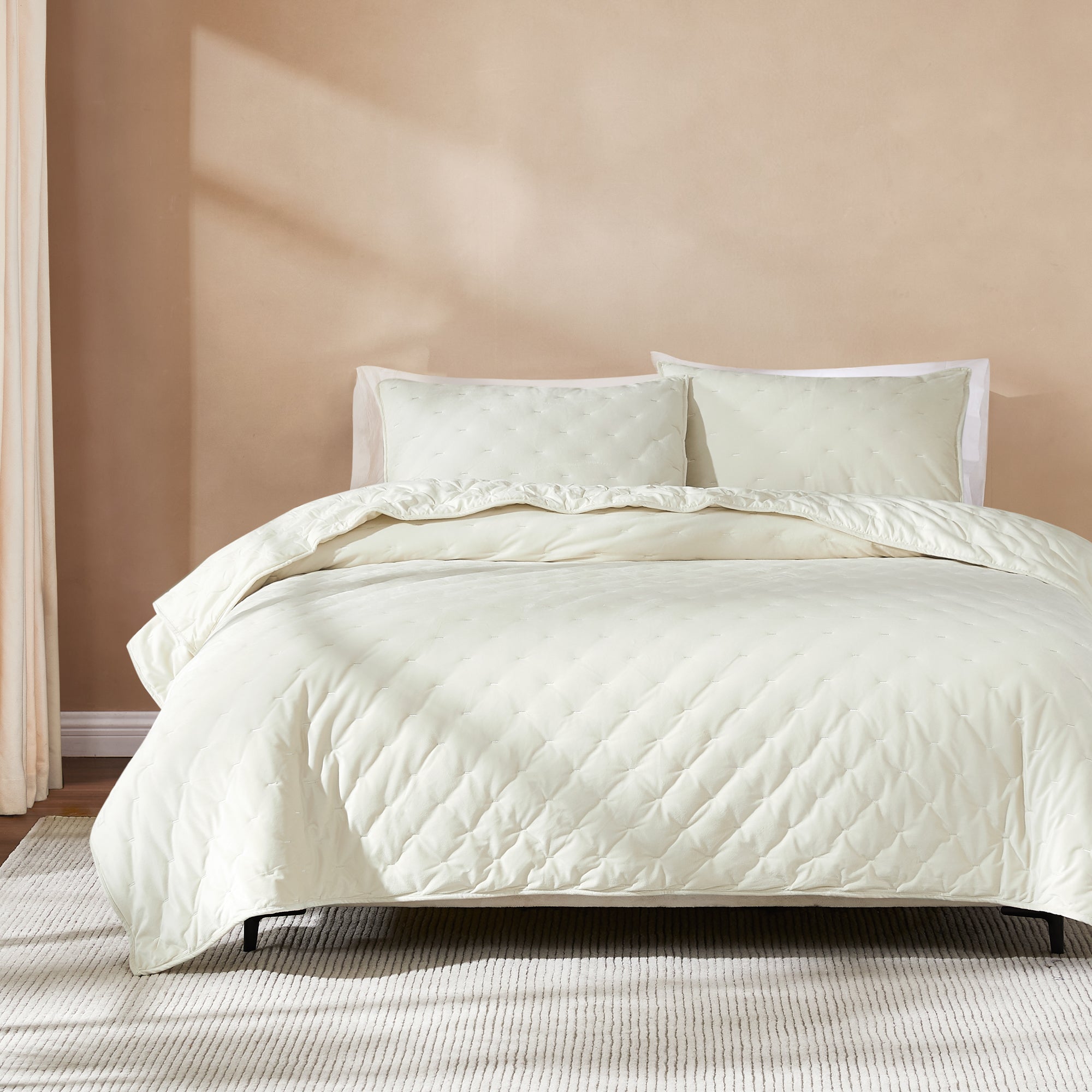 Haven Velvet Embroidered Quilt Set - Ultra Soft 3-Piece Bedding Set for Queen/King Size Beds | Luxury Bedroom Decor & Cozy Winter Nights