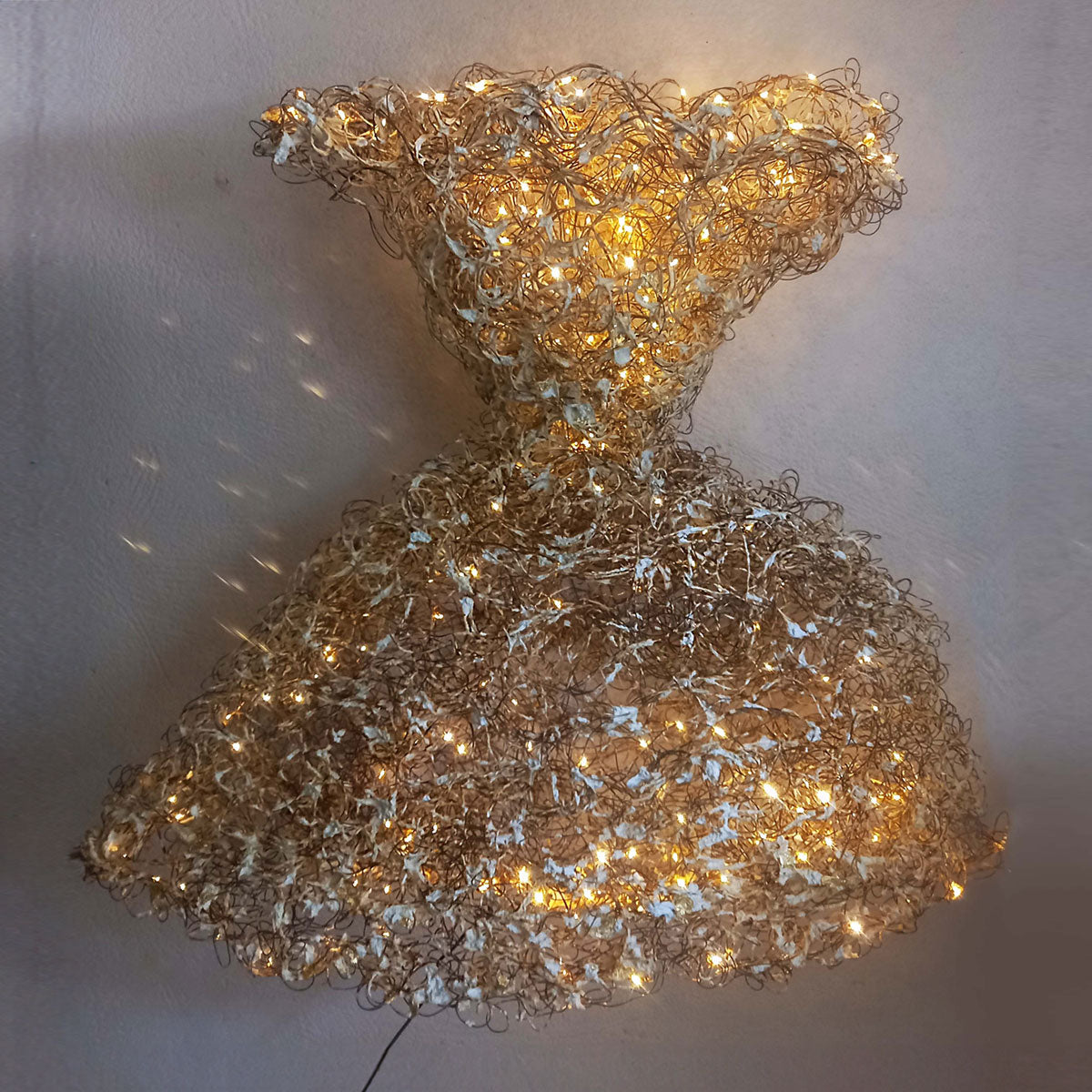 Scribble Dress Lighting Wall Sculpture - Modern LED Art Light for Home & Office Decor - Perfect for Living Room, Bedroom, and Workspace Ambiance