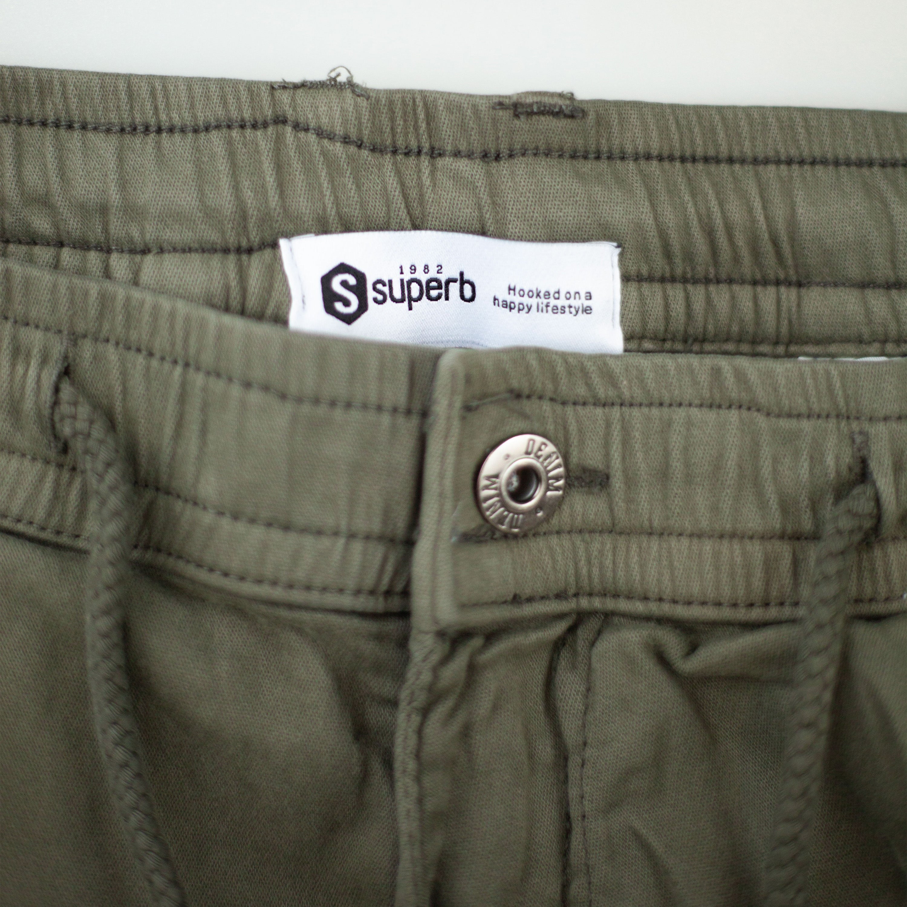 Bermuda Easy Army - Comfortable Men's Shorts for Casual Wear, Outdoor Activities & Summer Fashion | Perfect for Beach, Gym & Travel