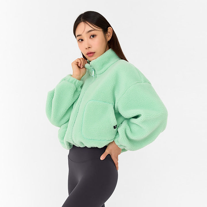 Women's Sherpa Fleece Zip Up Cropped Jacket - Soft & Warm Winter Outerwear for Casual Wear & Outdoor Activities