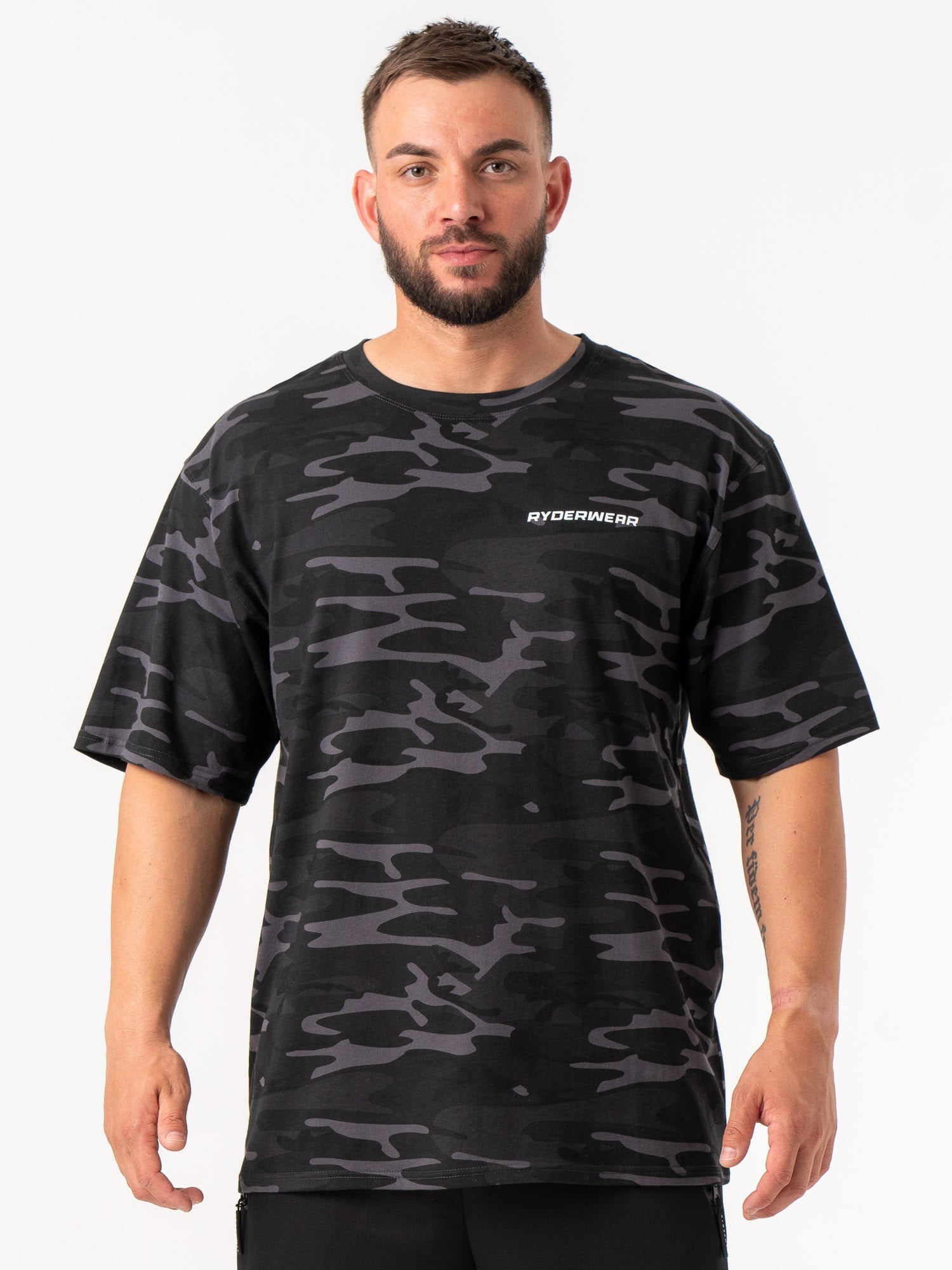 Energy Oversized T-Shirt - Black Camo Print | Comfortable Streetwear for Men & Women | Perfect for Casual Outfits, Gym, and Everyday Wear