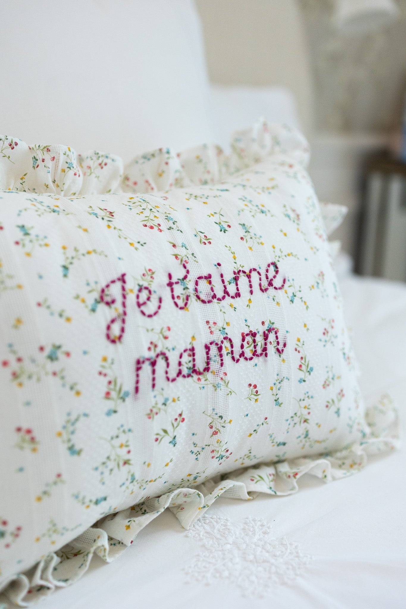 Provence Style Cushion Cover - Soft Decorative Pillow Case for Sofa, Bed & Home Decor - French Country Farmhouse Aesthetic