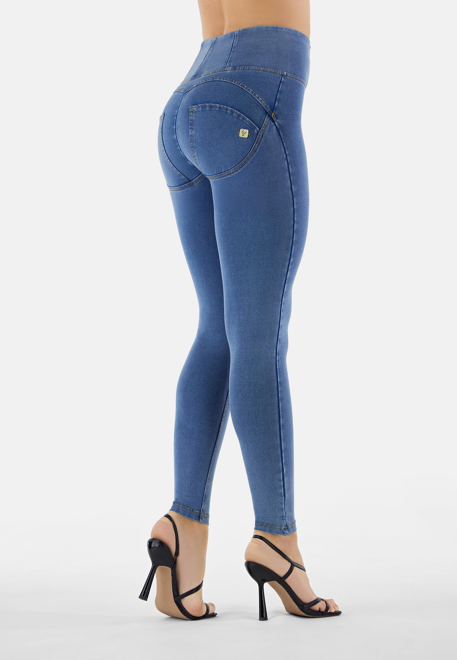 FREDDY WR.UP Women's Butt Lifting High Waist Denim Jeans - Stretchy Shaping Full Length Pants for Travel & Everyday Wear | Versatile Slim Fit Tummy Control Trousers