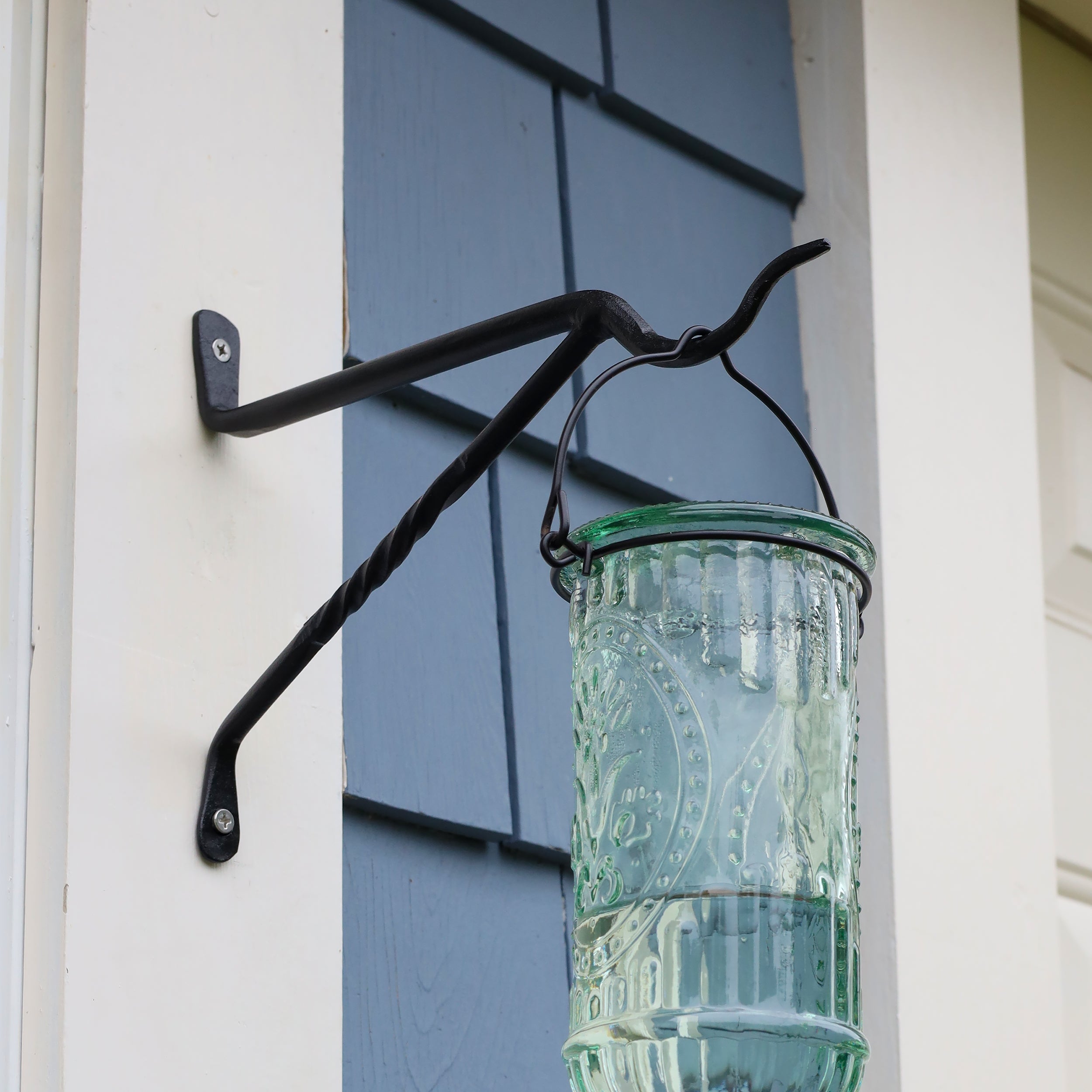 2 Pack Lantern Brackets - Heavy Duty Outdoor Hanging Hooks for Porch, Garden & Patio Lighting - Rustproof Metal Lantern Holder for Wall Mount Decor