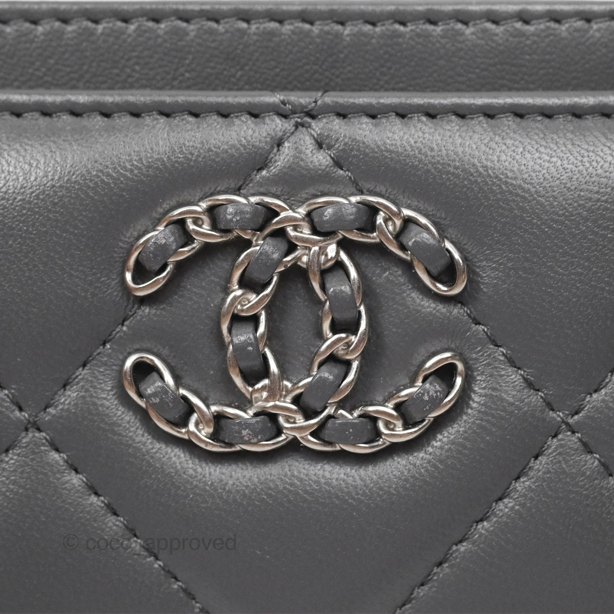 Chanel 19 Quilted Grey Leather Card Holder with Silver Hardware - Luxury Compact Wallet for Everyday Use & Travel