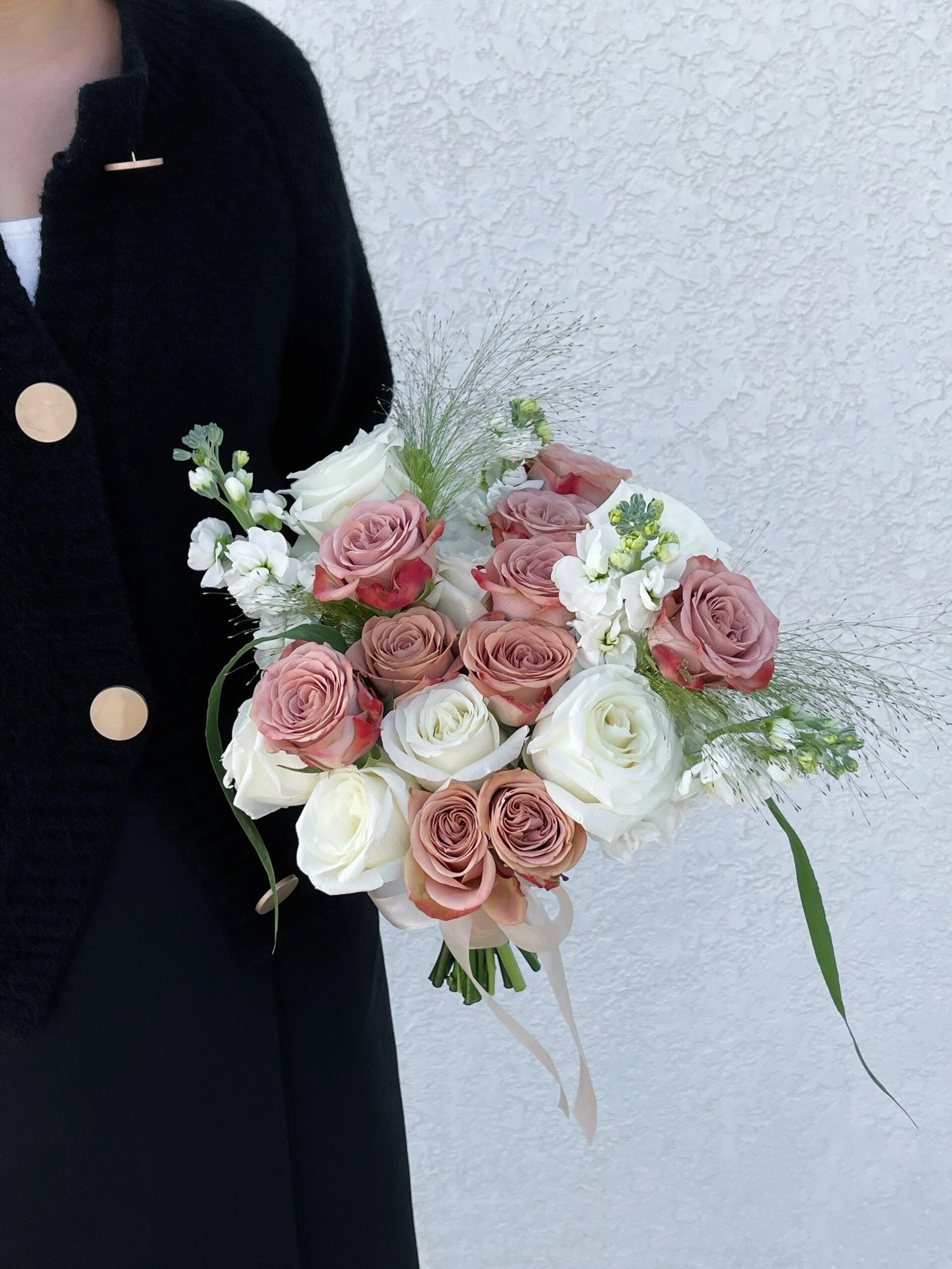 Premium ROM Cappuccino Cup with Elegant White Rose Bridal Bouquet Design - Perfect for Wedding Favors, Bridal Showers & Romantic Coffee Moments