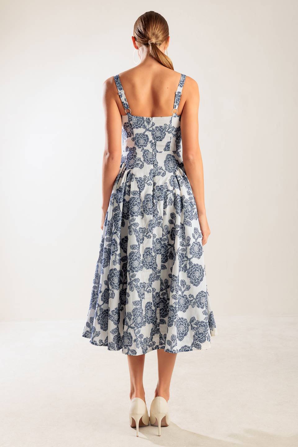 Stylish and Comfortable MIDI Dress for Women - Perfect for Casual Outings, Date Nights, and Summer Vacations
