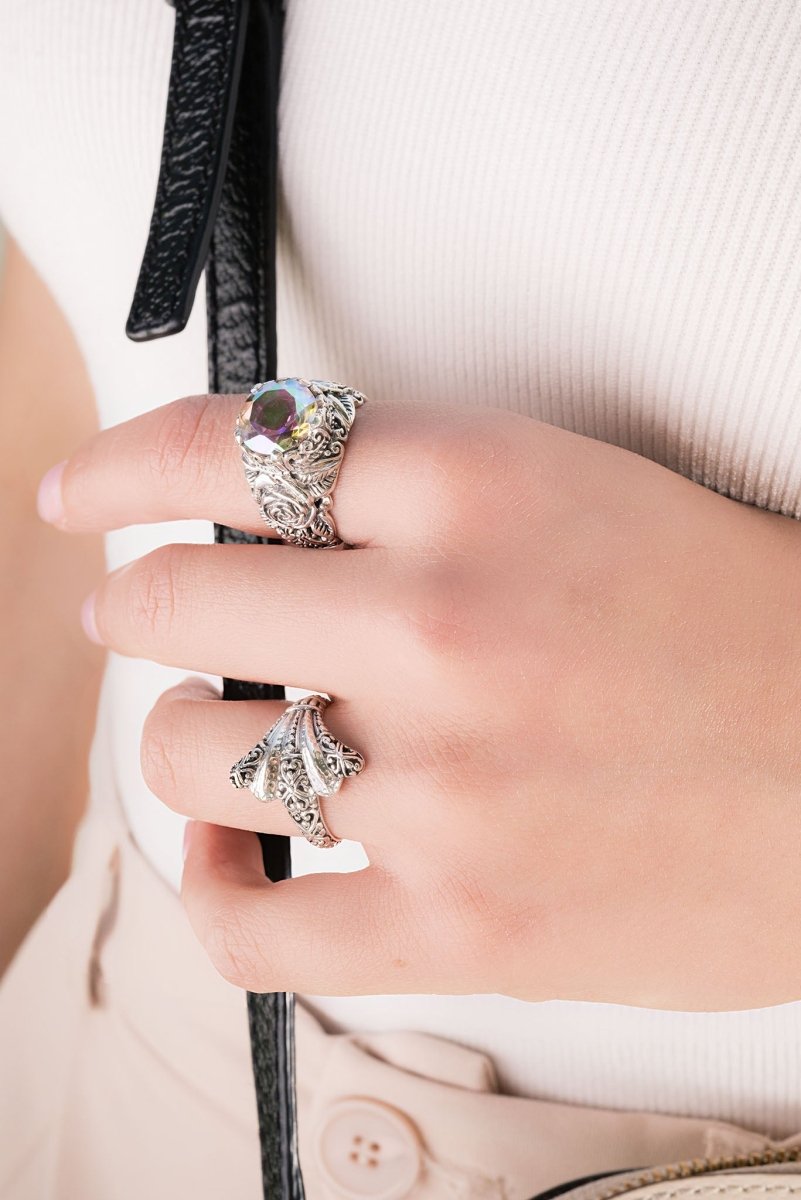 Gratitude & Admiration Ring™ in Zero Saturn™ Mystic Quartz - Elegant Spiritual Jewelry for Women - Perfect for Meditation, Yoga & Special Occasions