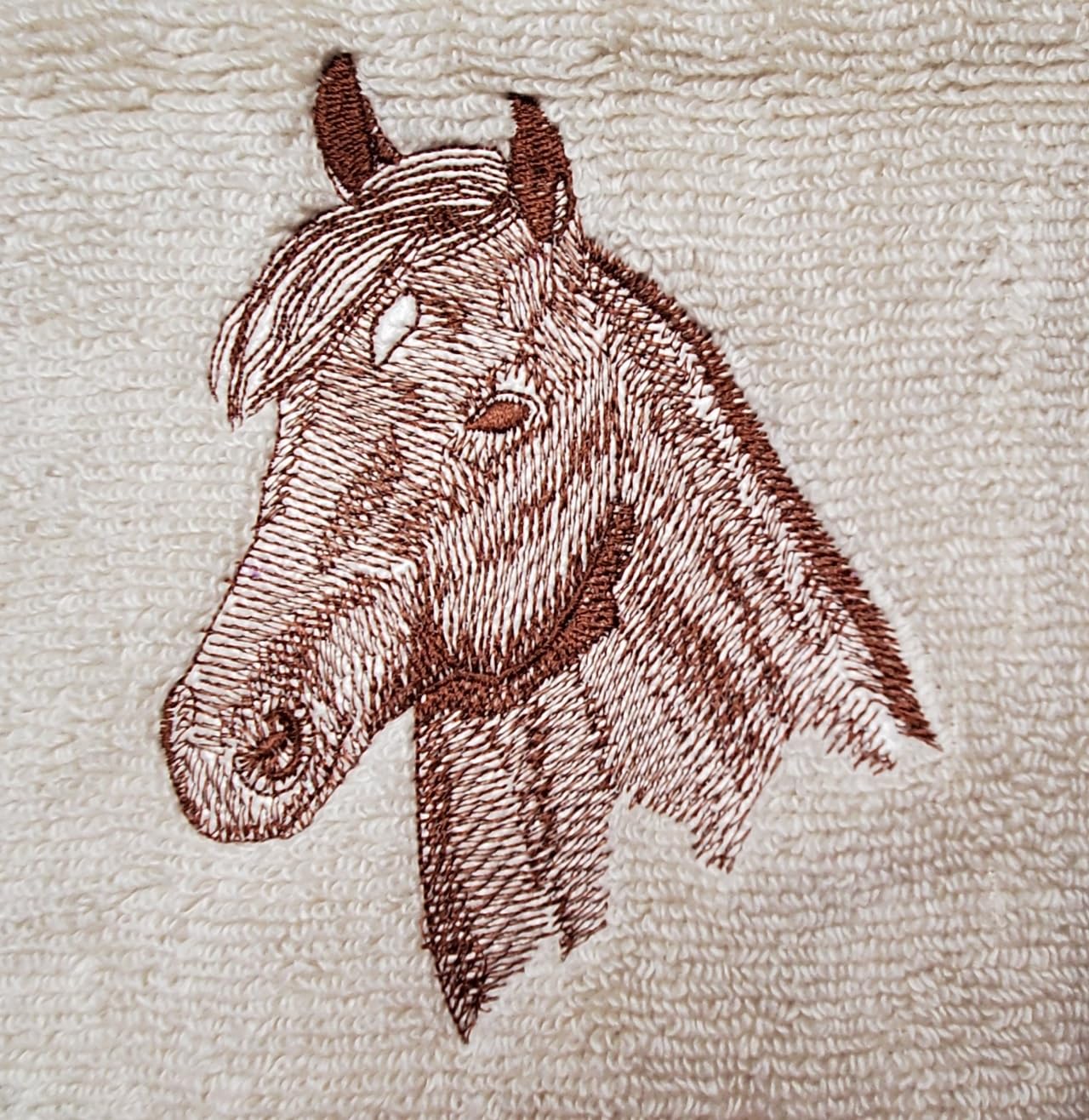 Luxury Bath Towel Set with Embroidered Morgan Horse Head - 100% Cotton Soft Absorbent Towels for Spa, Bathroom & Guest Use - Elegant Horse Lover Gift & Home Decor