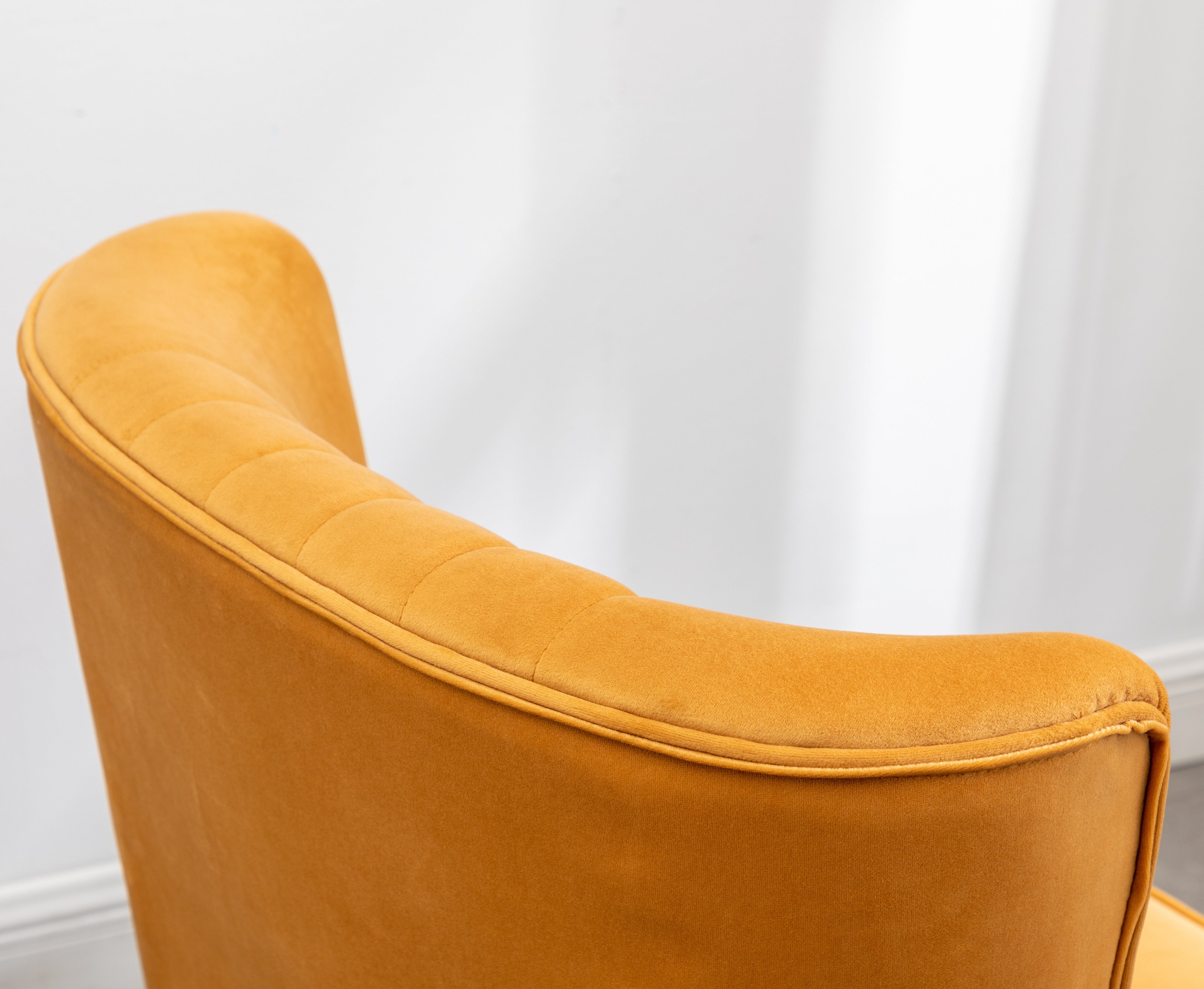 Roundhill Furniture Elon Contemporary Velvet Upholstered Accent Chair in Gold - Modern Living Room Seating for Home Office, Lounge & Bedroom Decor