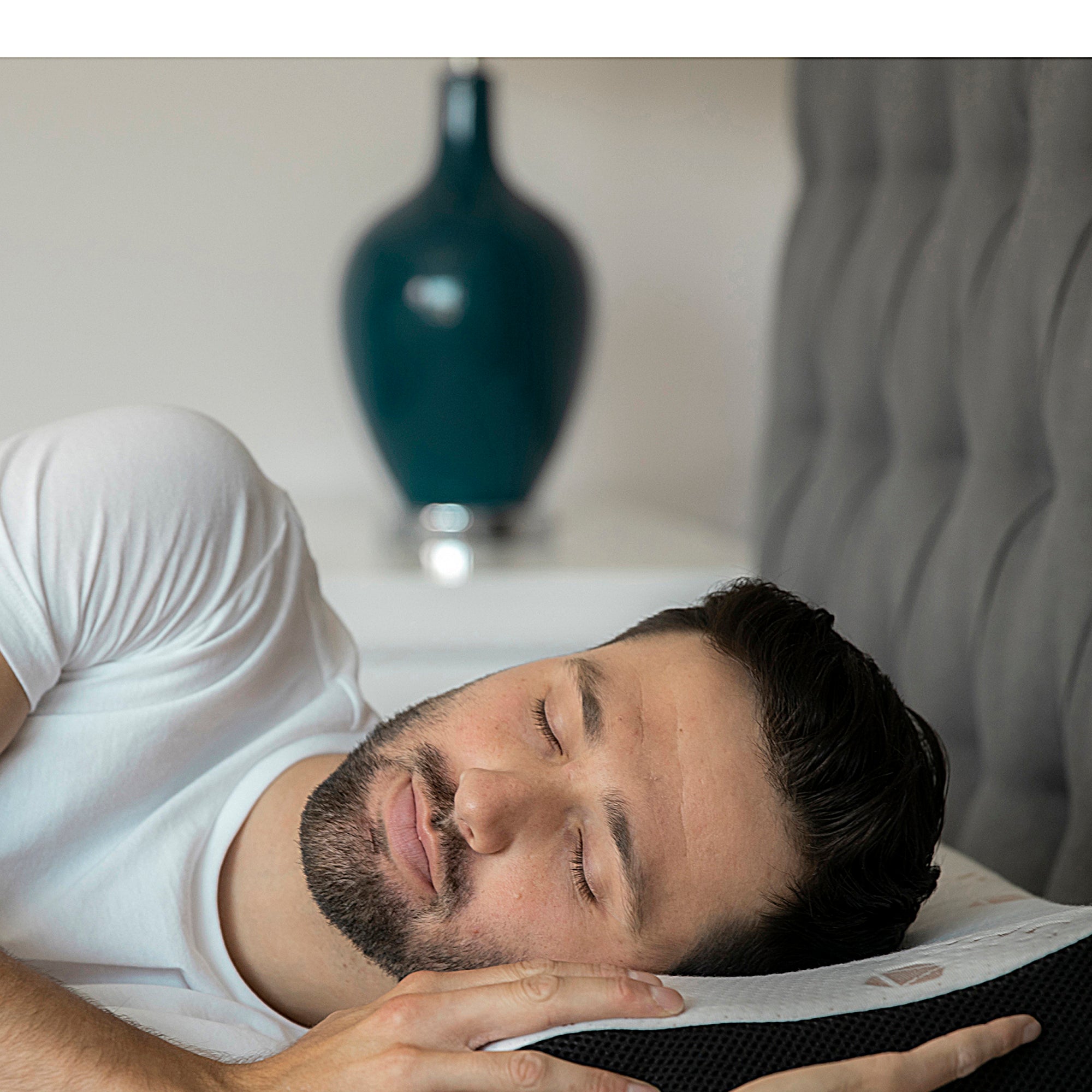 CARBON SNORE X Ultra THIN Flat PILLOW - Anti-Snoring Memory Foam Pillow for Side & Back Sleepers - Perfect for Travel, Home & Office Use