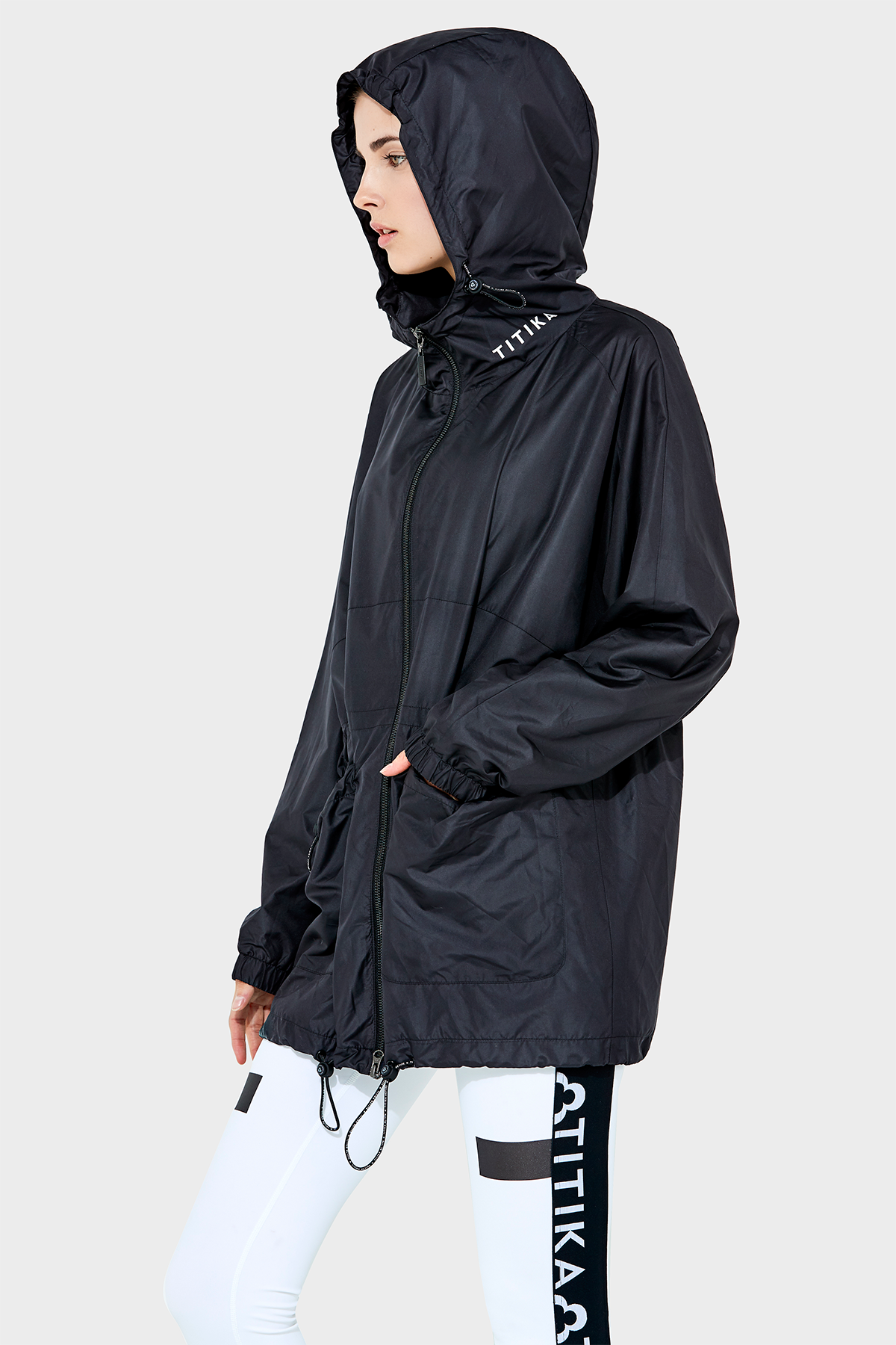 Urbano Windbreaker Jacket for Men & Women - Lightweight Waterproof Outdoor Windbreaker - Perfect for Hiking, Running & Travel