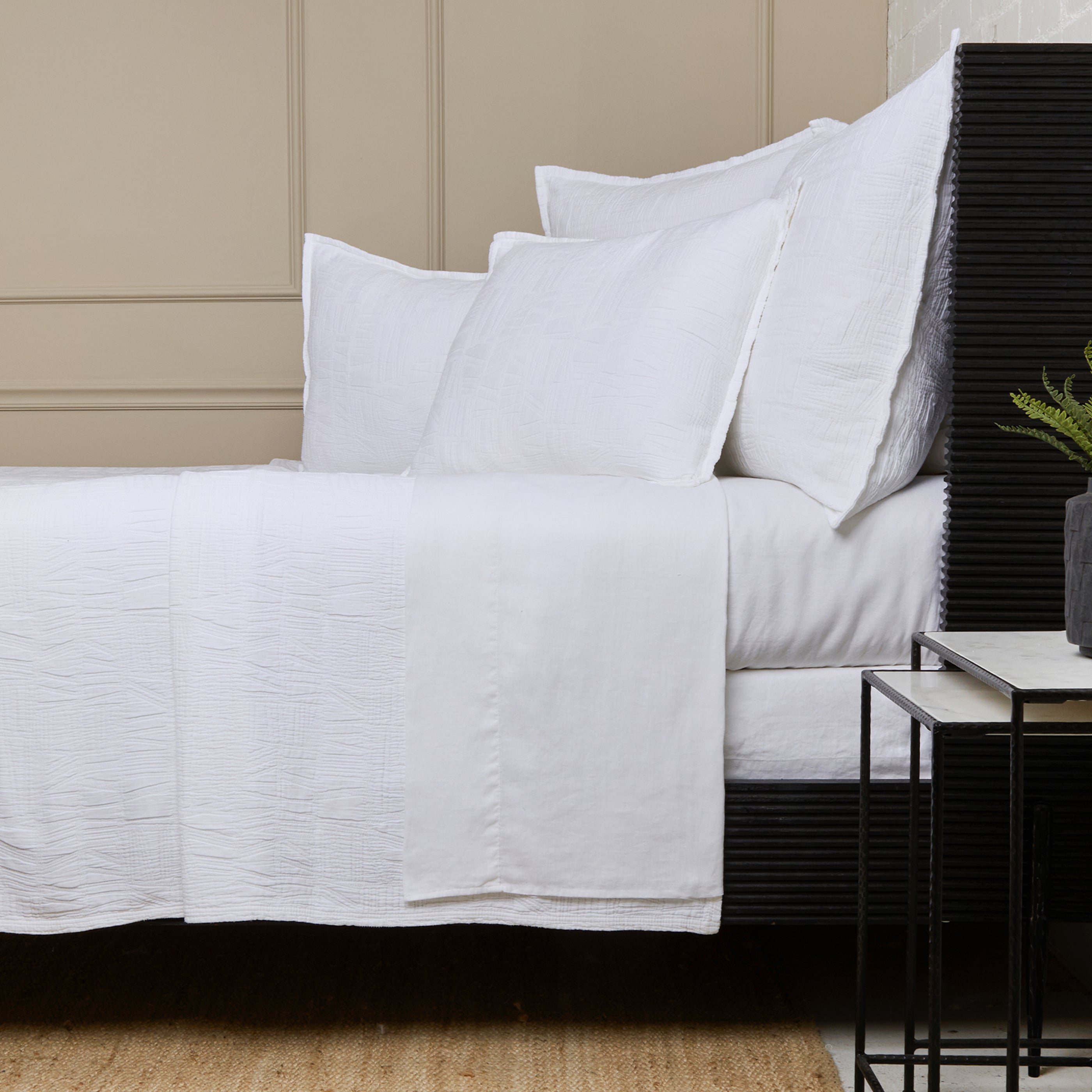 Luxury Harbour Matelasse Quilted Bedspread - Soft & Elegant Coverlet for Bedroom Decor - Perfect for Master Bedroom, Guest Room, or Hotel Use