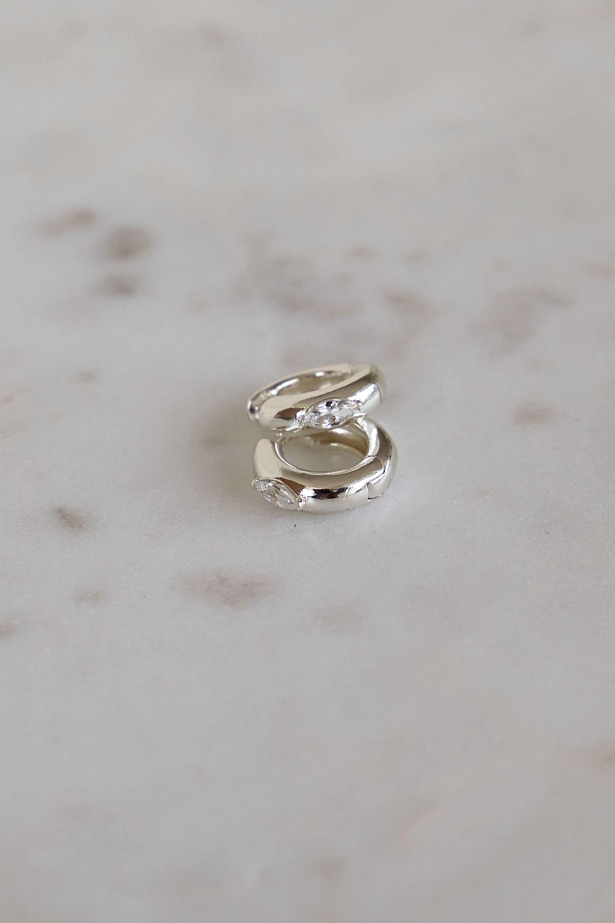 AURUM Sterling Silver Hoop Earrings for Women - Elegant & Hypoallergenic Jewelry for Everyday Wear & Special Occasions