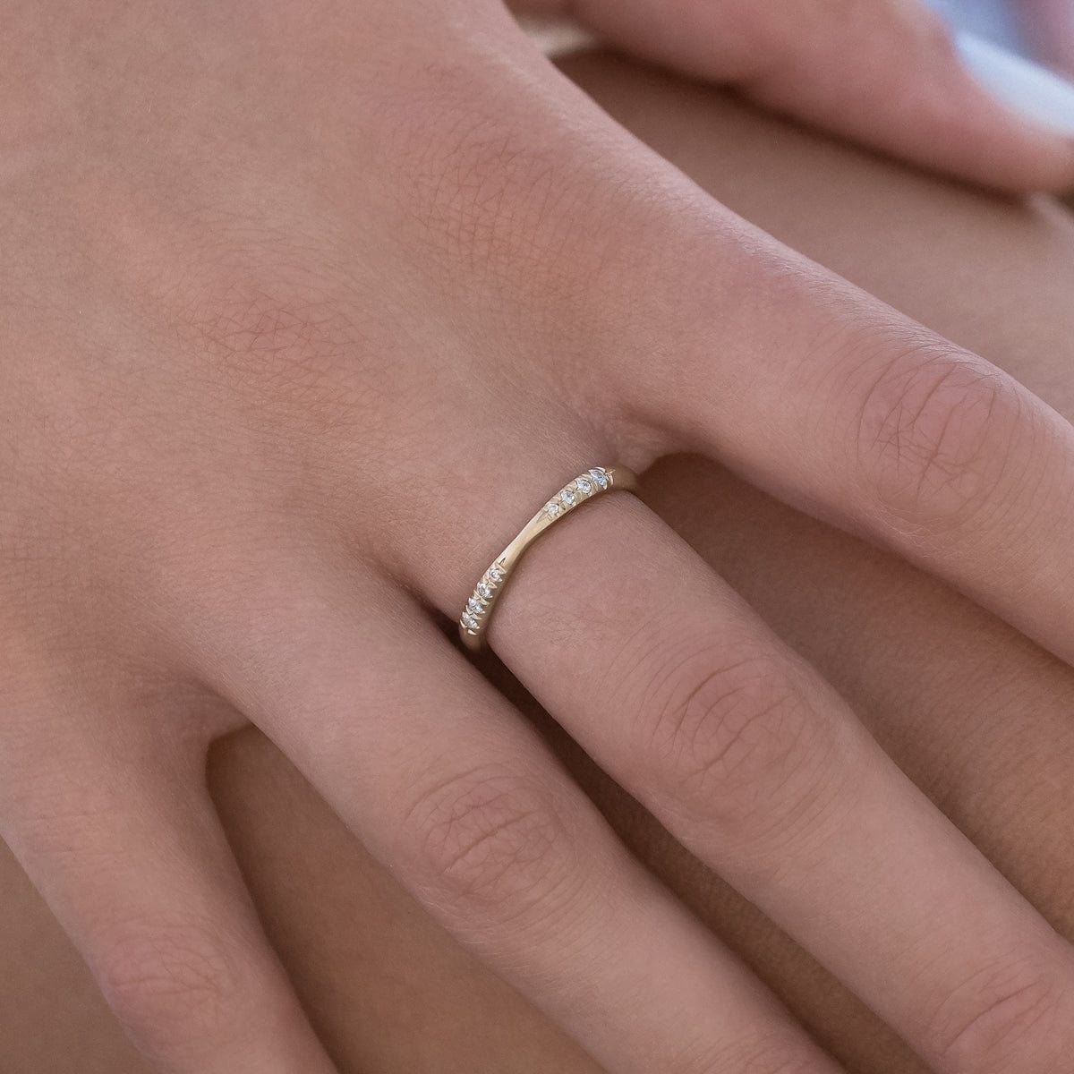 Exquisite Diamond Ring for Women - 14K White Gold Engagement Wedding Band - Perfect for Proposals, Anniversaries & Special Occasions