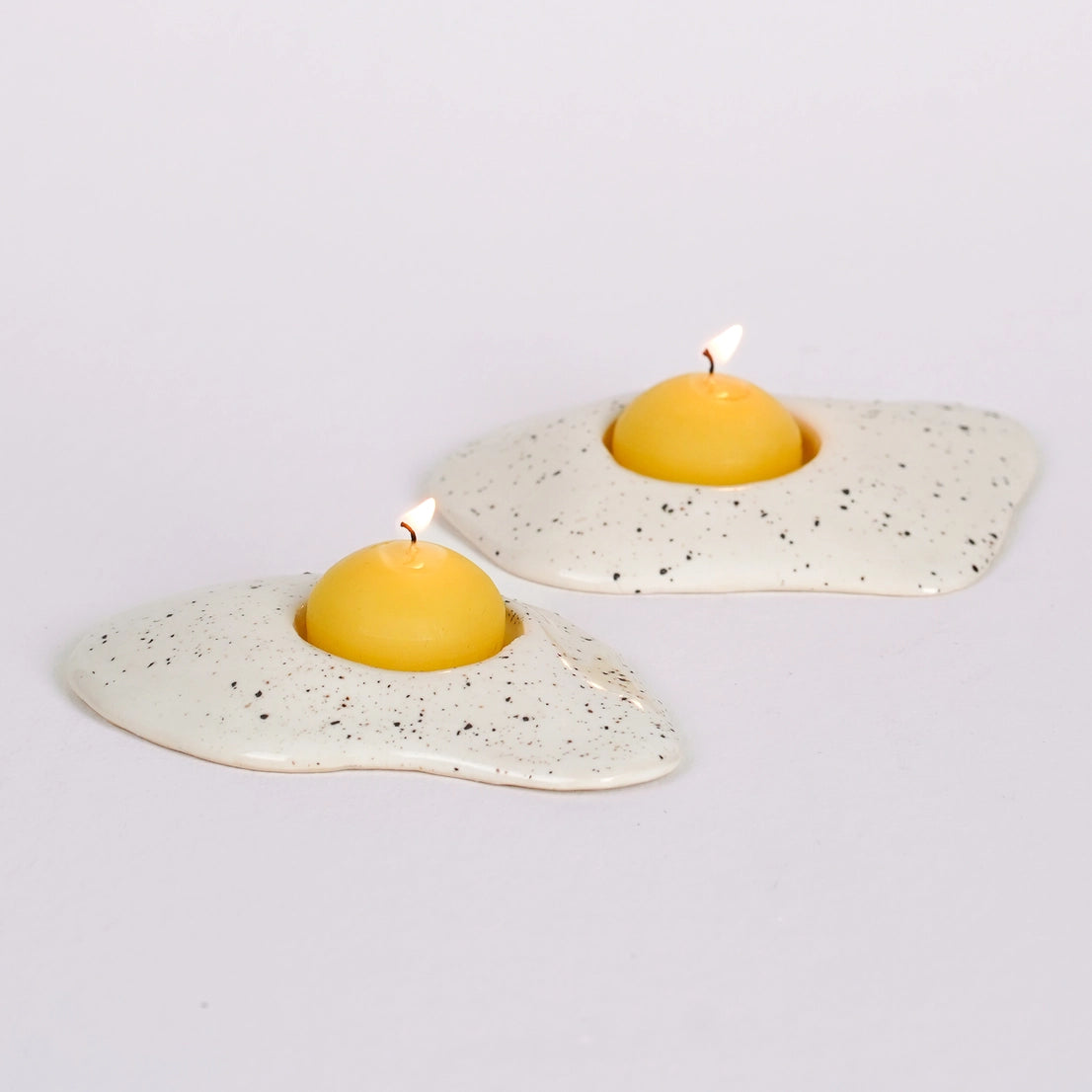 Handmade Ceramic Egg Candle Holder with Beeswax Yolk - Sunny Side Up Tealight Tray for Kitchen Decor, Food Lover Gift & Unique Home Accessories | Perfect for Easter Decorations, Breakfast-Themed Parties & Cozy Dining Ambiance