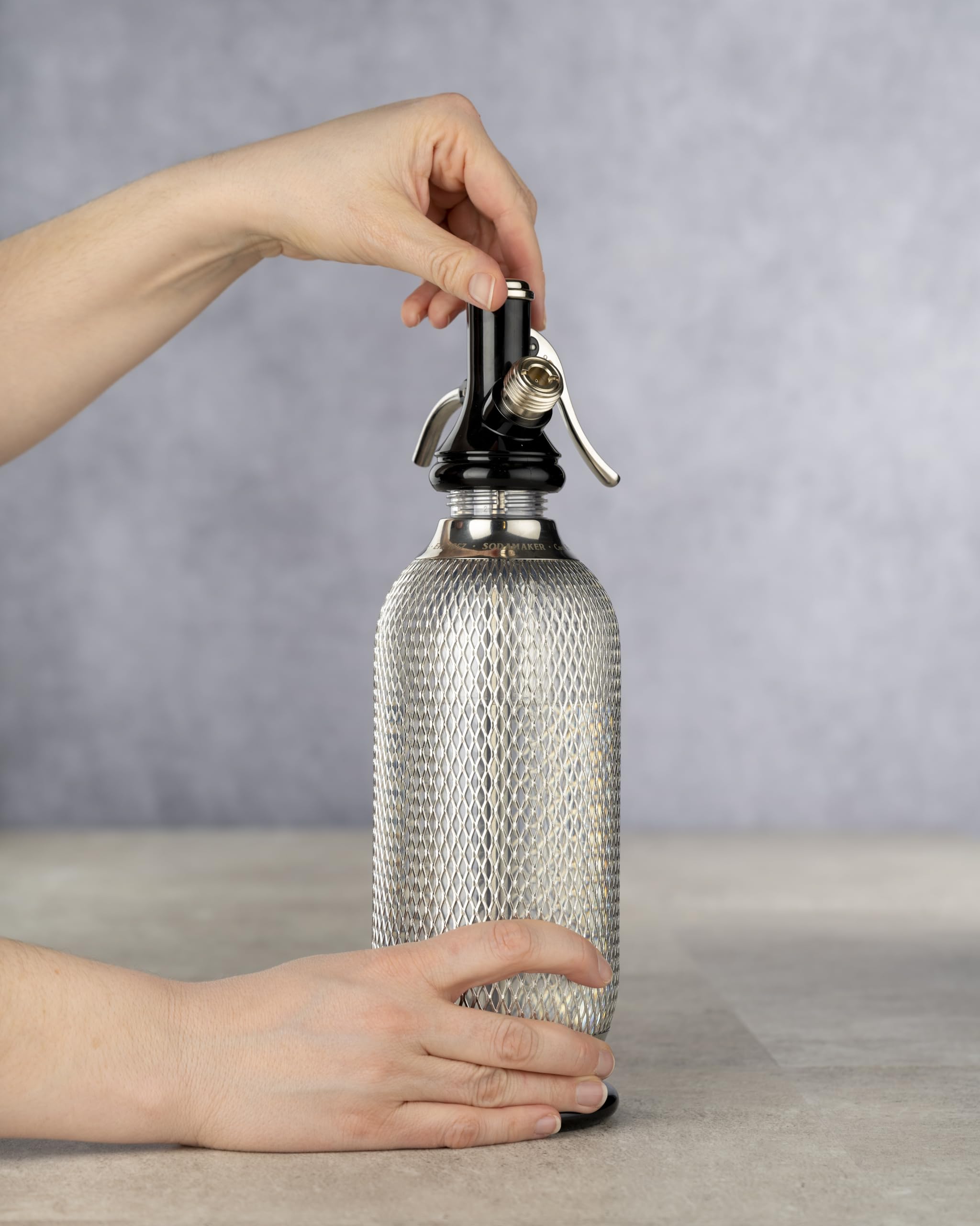 iSi North America Replacement Head for iSi Soda Maker Classic - Compatible with iSi Siphon & Carbonation System - Perfect for Home Carbonated Drinks & Cocktails