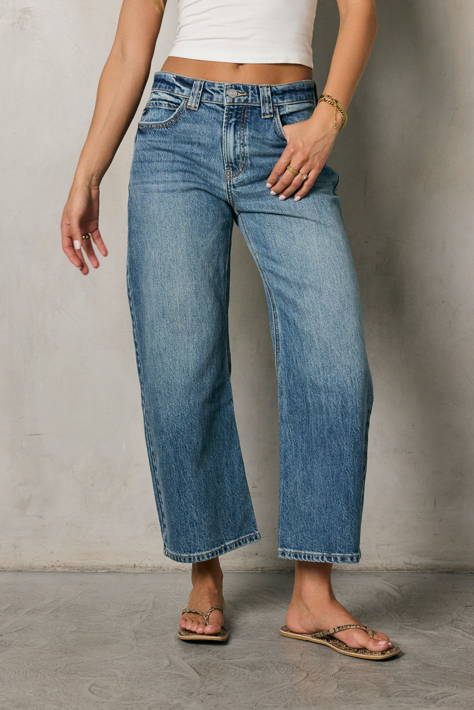 Kenny Loose Fit Barrel Jeans for Women & Men - High Waist Distressed Denim Pants - Casual Streetwear & Vintage Style (Perfect for Everyday Wear, Parties & Fashion Outfits)