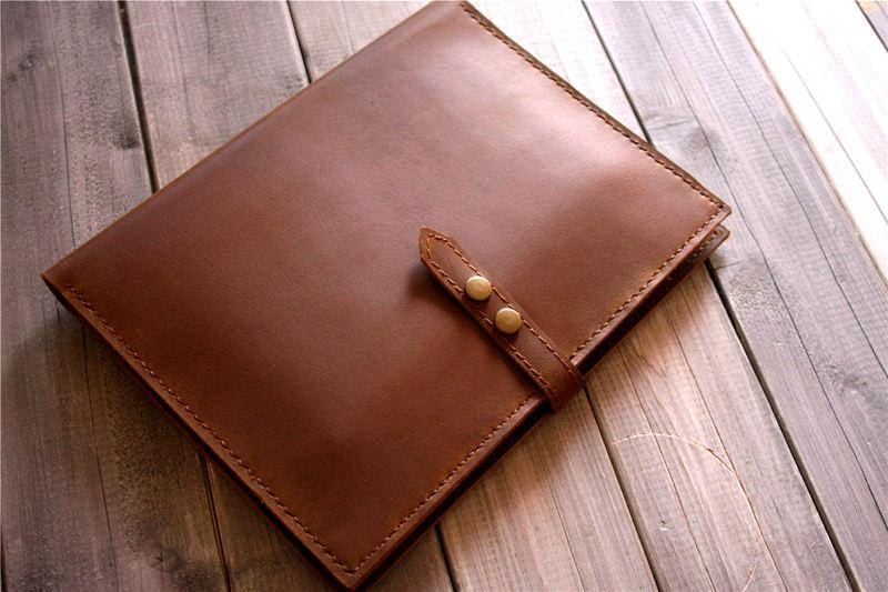 Premium Genuine Leather MacBook Pro 13 Case - Customizable Laptop Cover for MacBook Pro 13-inch (2020-2024) | Durable Protection for Work, Travel & Everyday Use