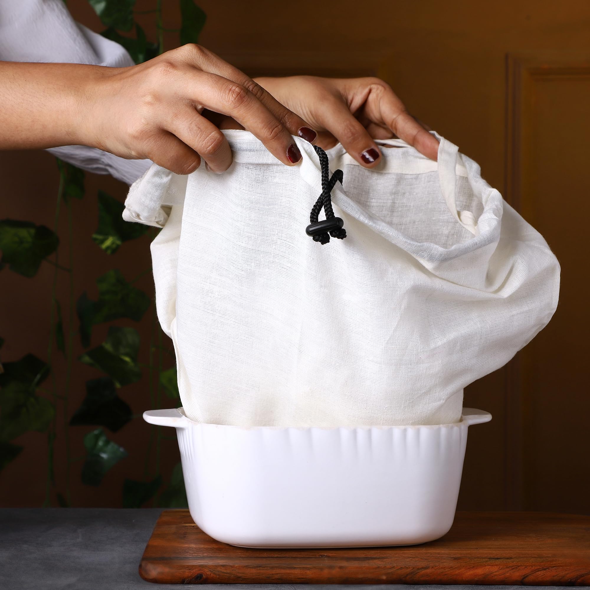 Organic Cotton Cheese Cloth Nut Milk Bag with Hanging Handle & Drawstring Lock | Unbleached Chemical-Free Muslin Cloth | Reusable Strainer for Almond Milk, Yogurt, Juicing | Perfect for Vegan, Gluten-Free Cooking & Kitchen Needs