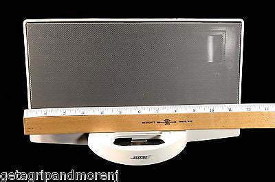 Bose SoundDock Series I Portable Speaker for iPod (White) with Carrying Case - Perfect for Home, Office & Travel Music Listening