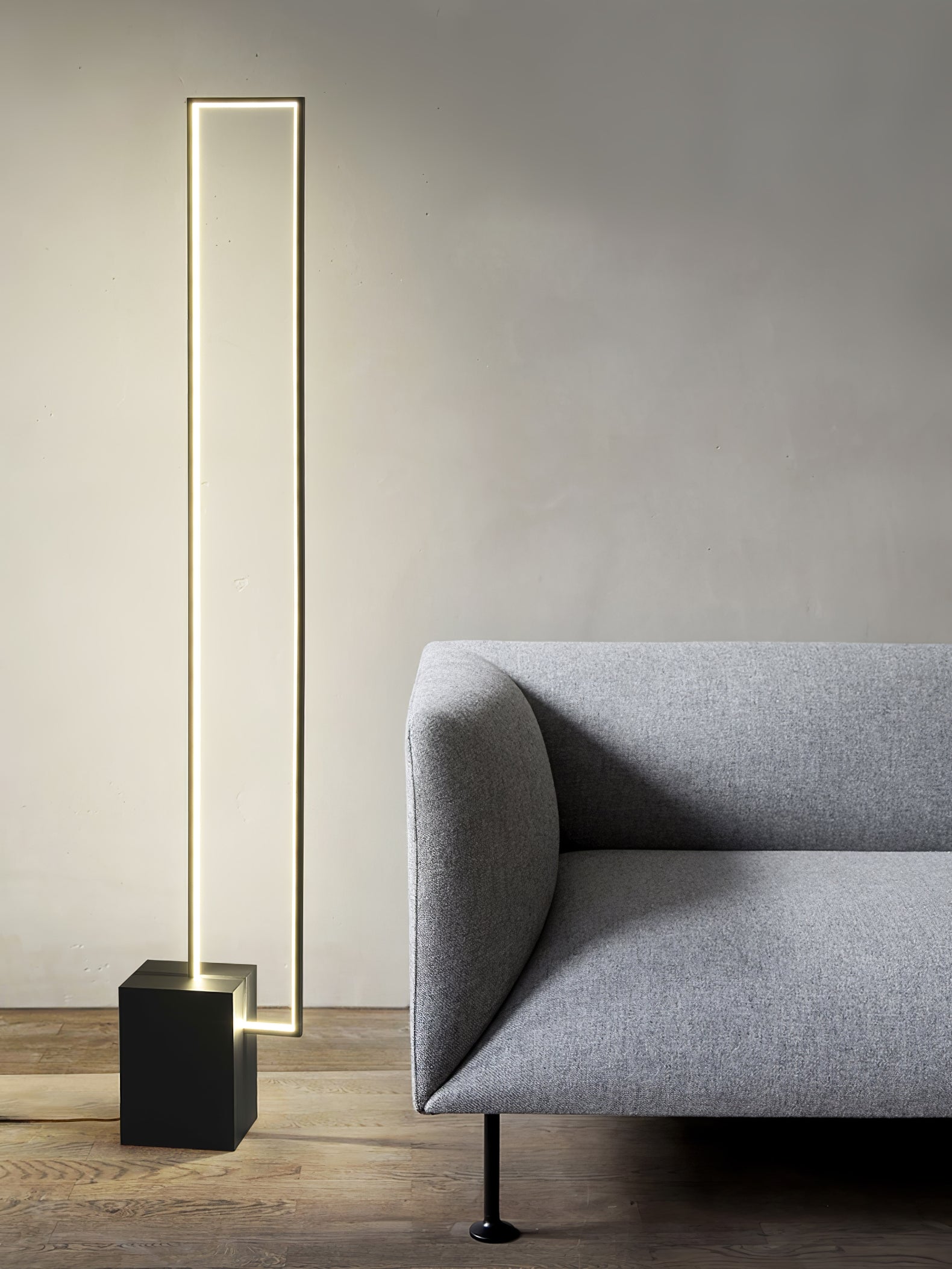 Modern Edge Floor Lamp - Adjustable LED Standing Light for Living Room, Bedroom & Office - Dimmable Brightness, Energy Efficient Lighting for Reading, Relaxing & Working
