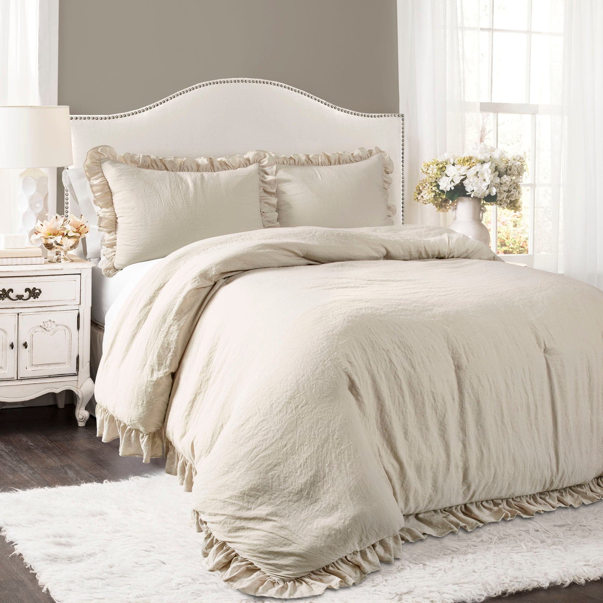 Reyna 3-Piece Comforter Set - Soft & Luxurious Bedding for Queen/King Size Beds - Perfect for Master Bedrooms, Guest Rooms & Cozy Home Decor