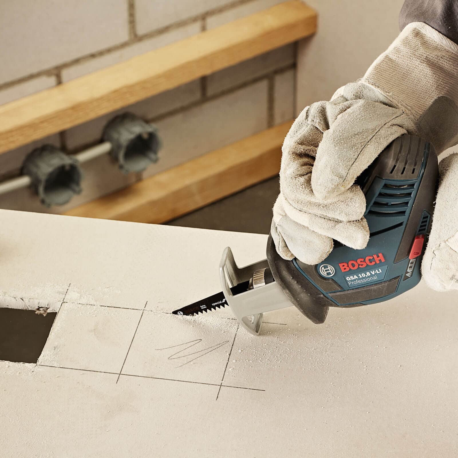 Bosch 2608657723 S511 DF Saber Saw Blades - 5-Piece Set for Wood & Metal Cutting - Perfect for DIY Projects & Professional Construction Work