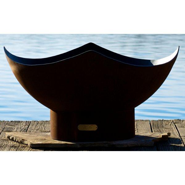 Stunning Manta Ray Fire Pit - Outdoor Patio & Backyard Fireplace for Cozy Gatherings & Camping - Durable Steel & Rust-Resistant Design