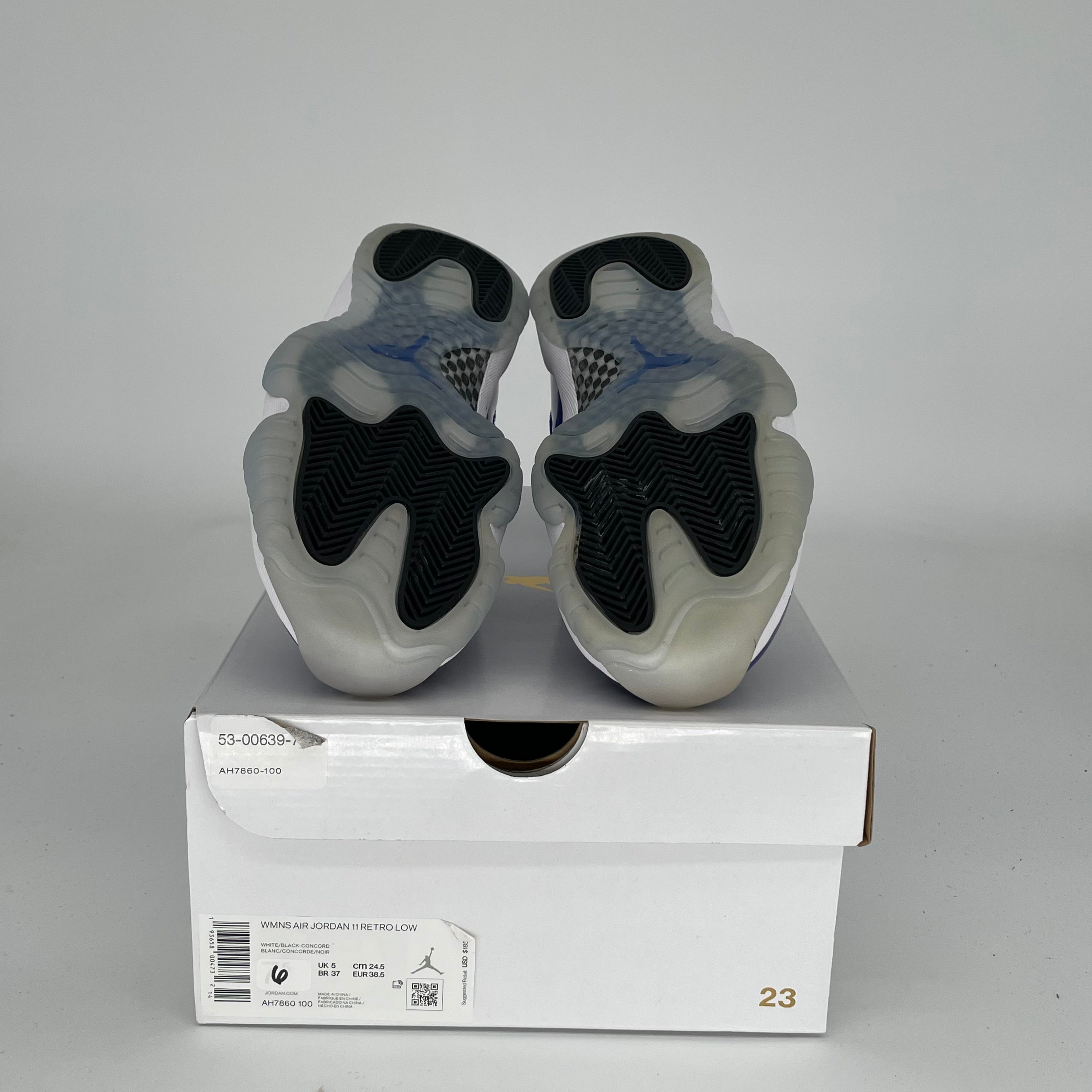 **Nike Air Jordan 11 Low White Concord Women's Shoes Size 6/7.5W AH7860-100 – Stylish Sneakers for Casual Wear, Gym & Street Fashion**