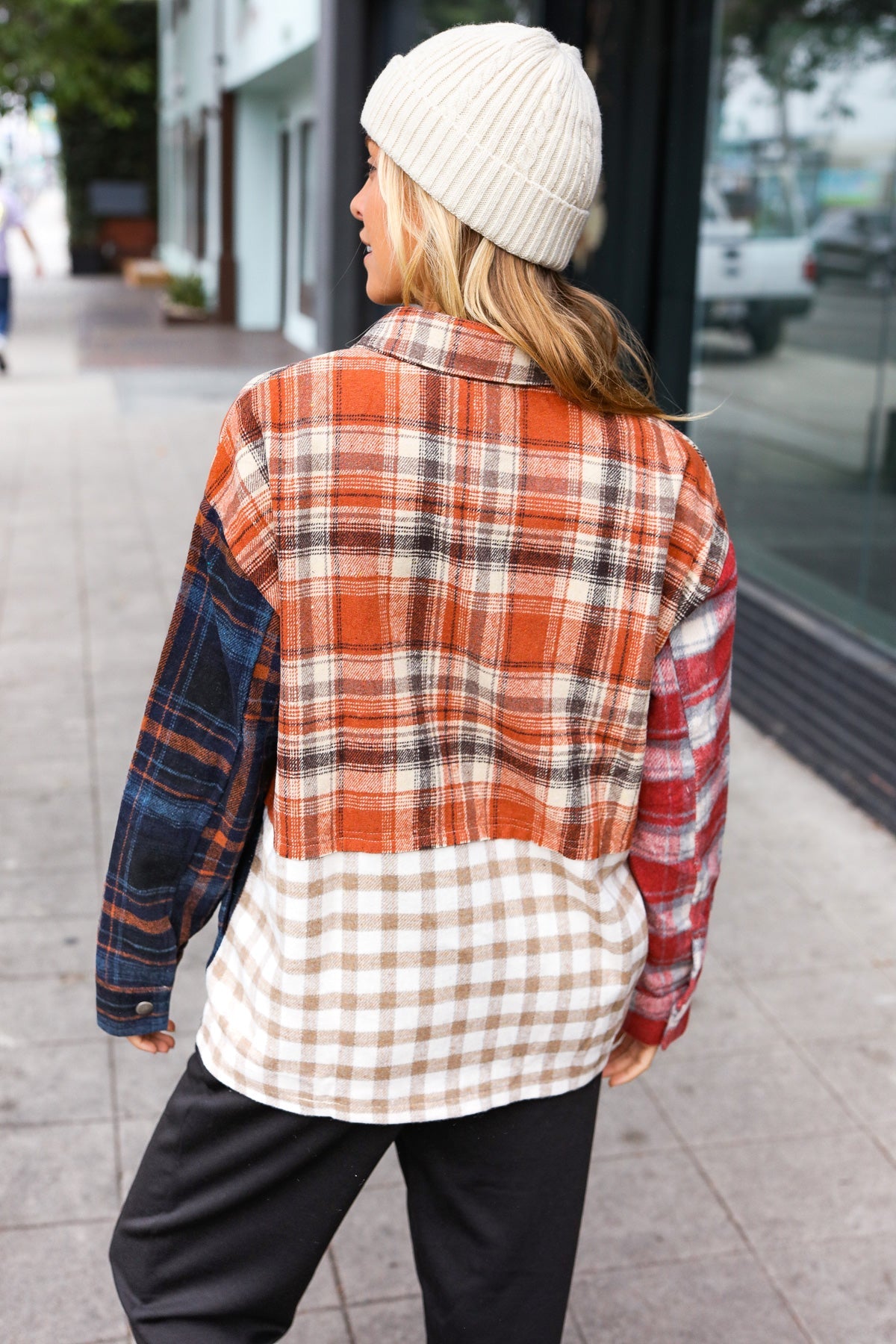 Stylish Multicolor Plaid Snap Button Shacket for Women - Trendy Fall & Winter Layering Piece for Casual Outfits and Outdoor Activities