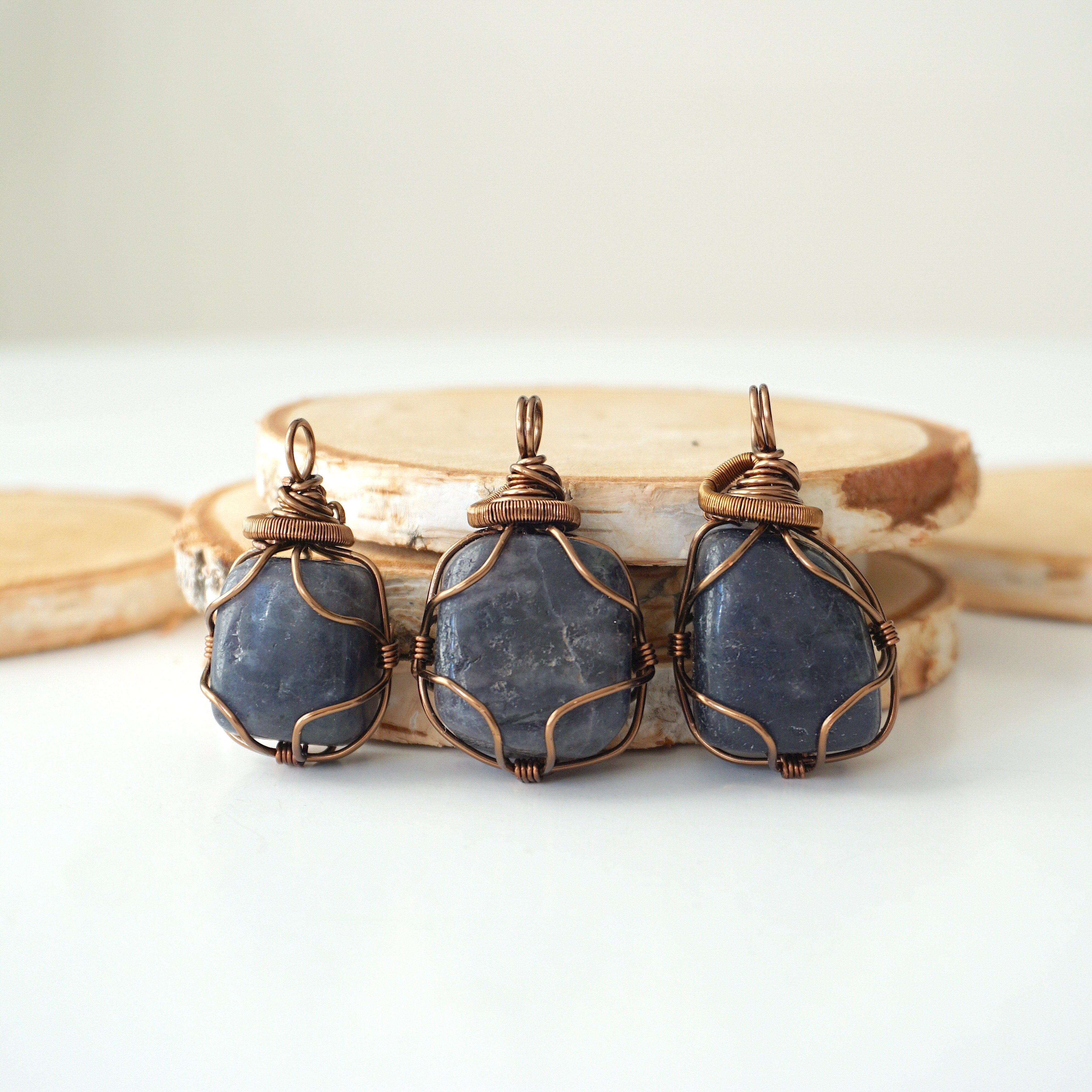 Antique Bronze Sapphire Crystal Necklace for Women - Elegant Vintage Jewelry Gift for Birthday, Anniversary & Special Occasions